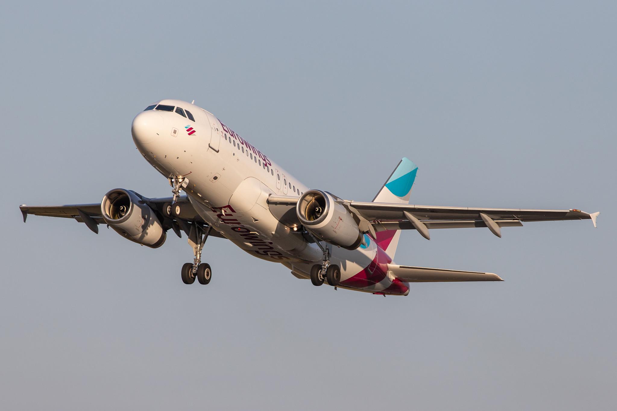 Hamburg Airport: Eurowings (EW / EWG) |  Airbus A319-132 A319 | D-AGWB | MSN 2833