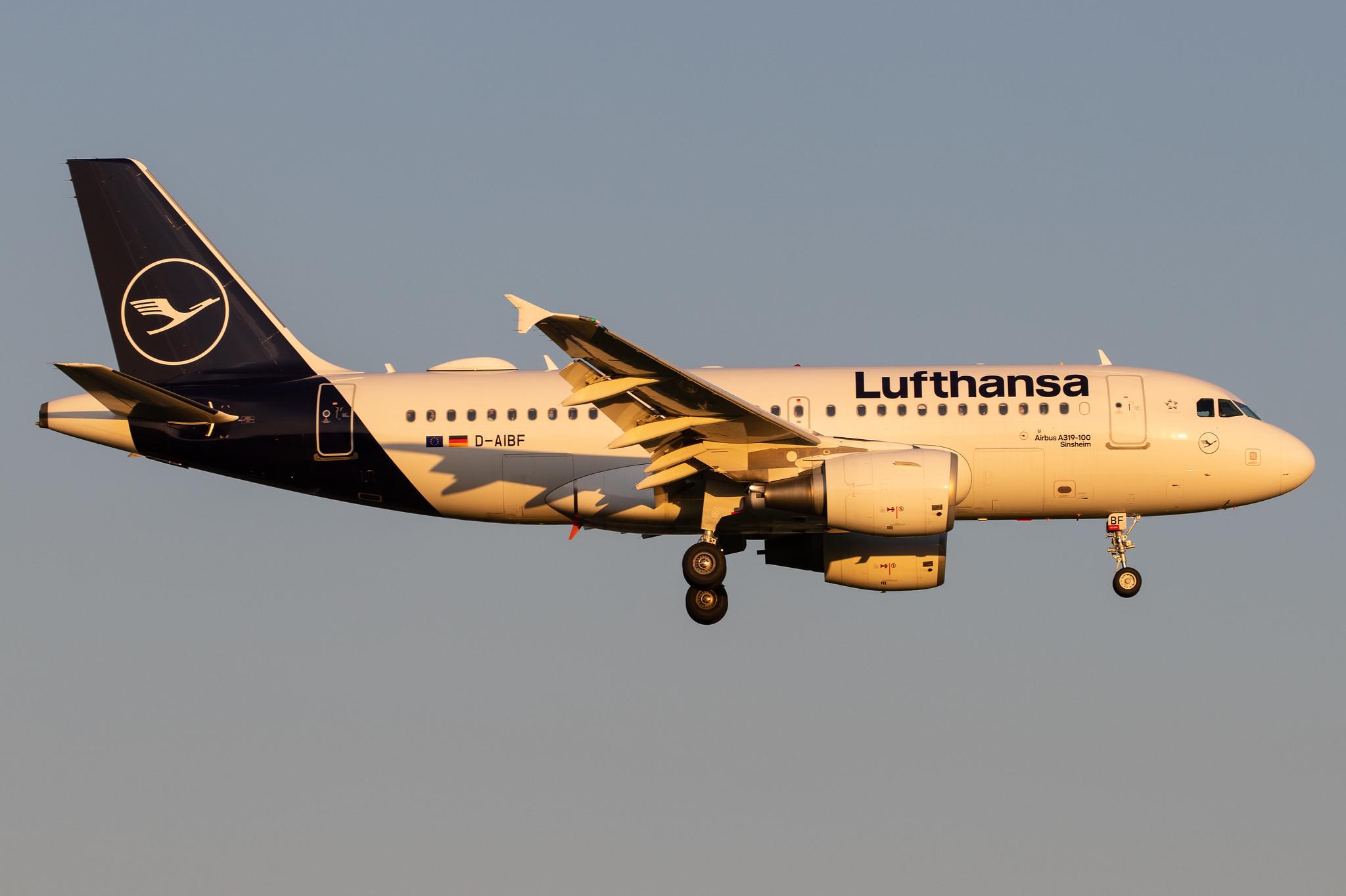 Hamburg Airport: Lufthansa (LH / DLH) |  Airbus A319-112 A319 | D-AIBF | MSN 4796