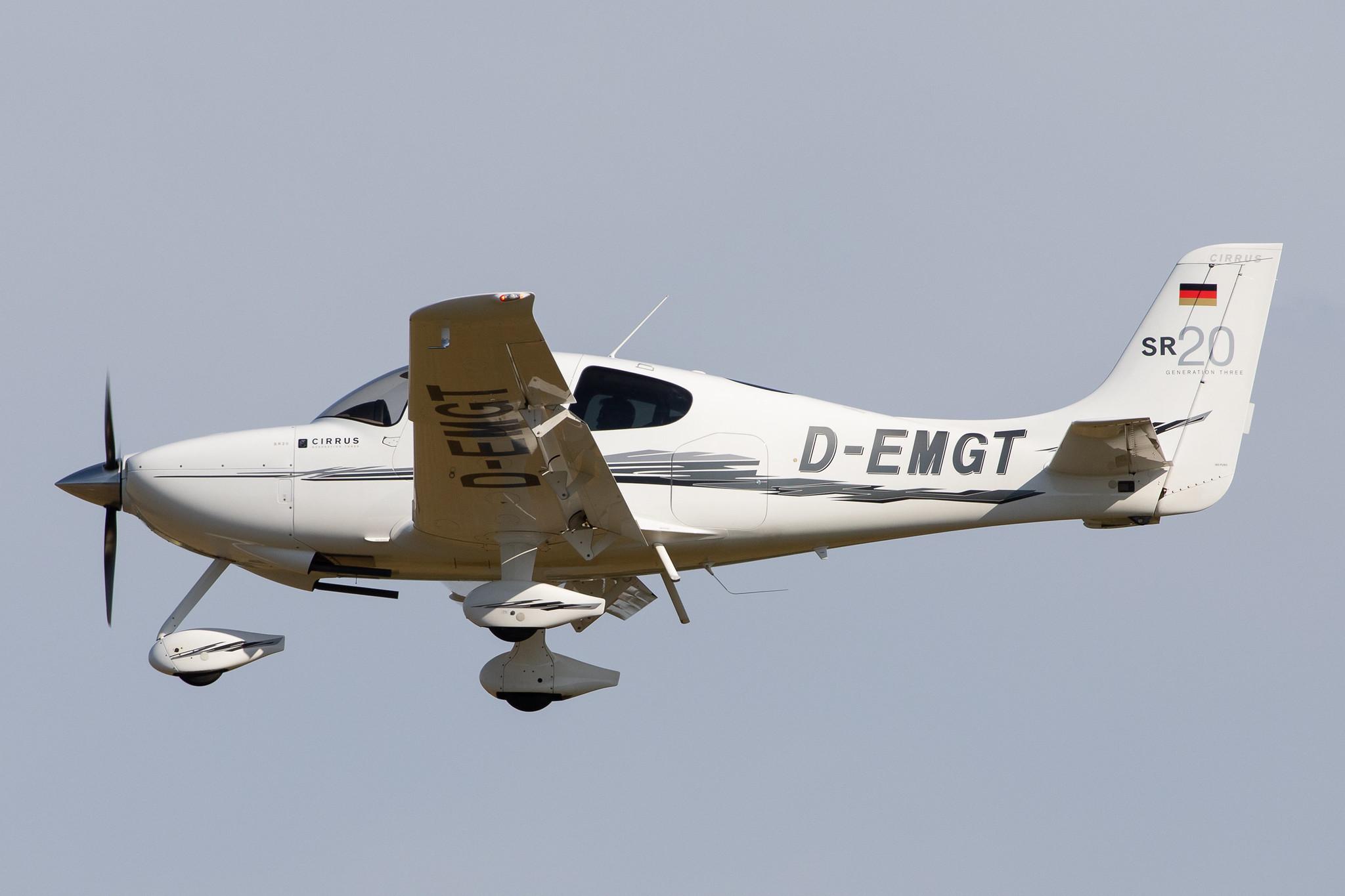 Hamburg Airport: Private owner |  Cirrus SR20-G3 SR20 | D-EMGT | MSN 1951
