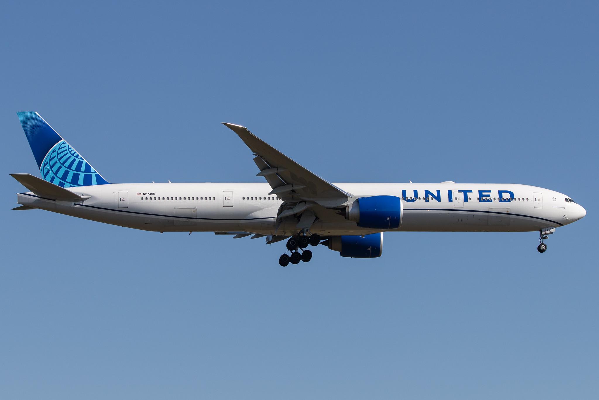 Frankfurt Airport: United Airlines (UA / UAL) |  Boeing 777-300(ER) B77W | N2749U | MSN 66589