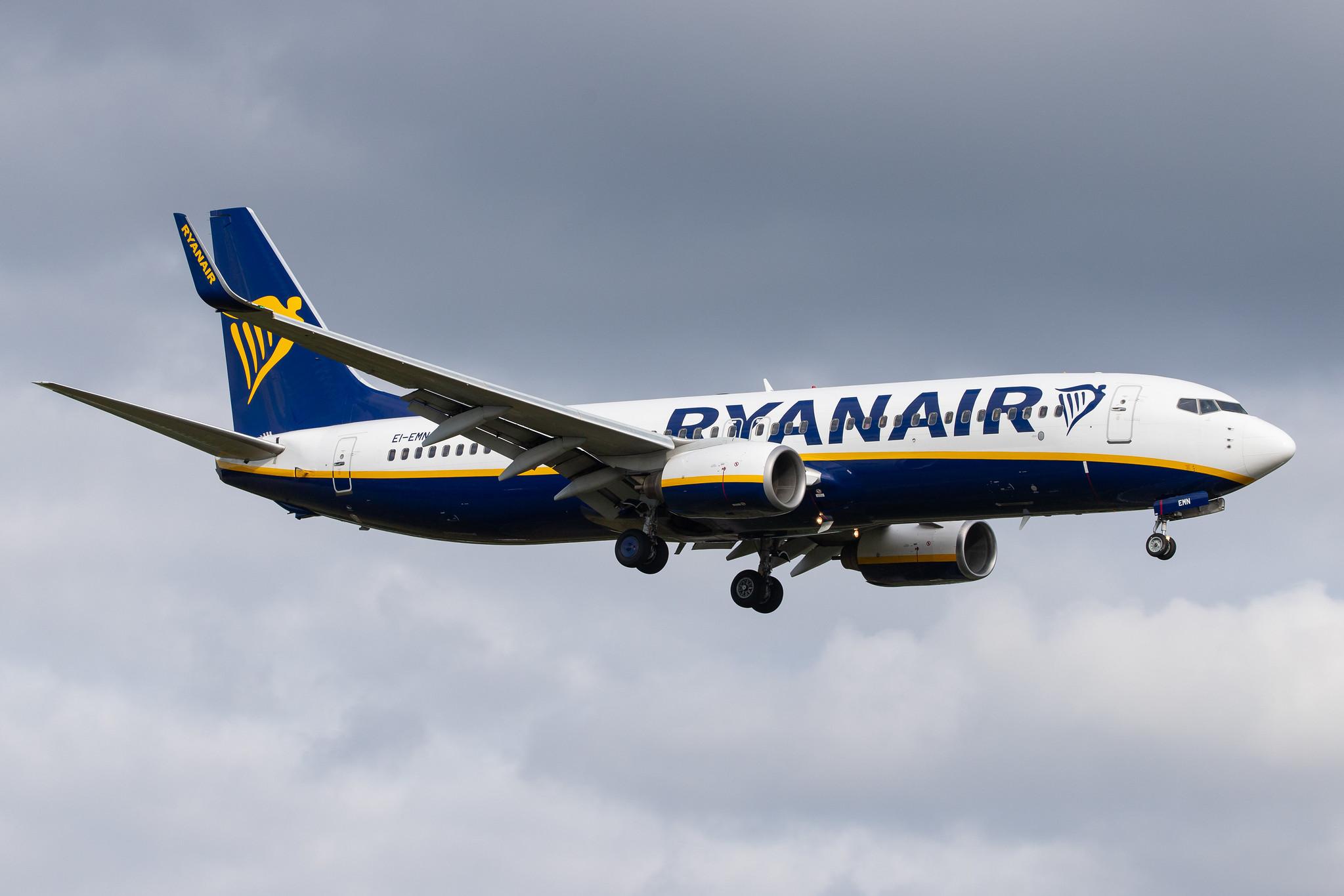 Hamburg Airport: Ryanair (FR / RYR) |  Boeing 737-8AS B738 | EI-EMN | MSN 38515