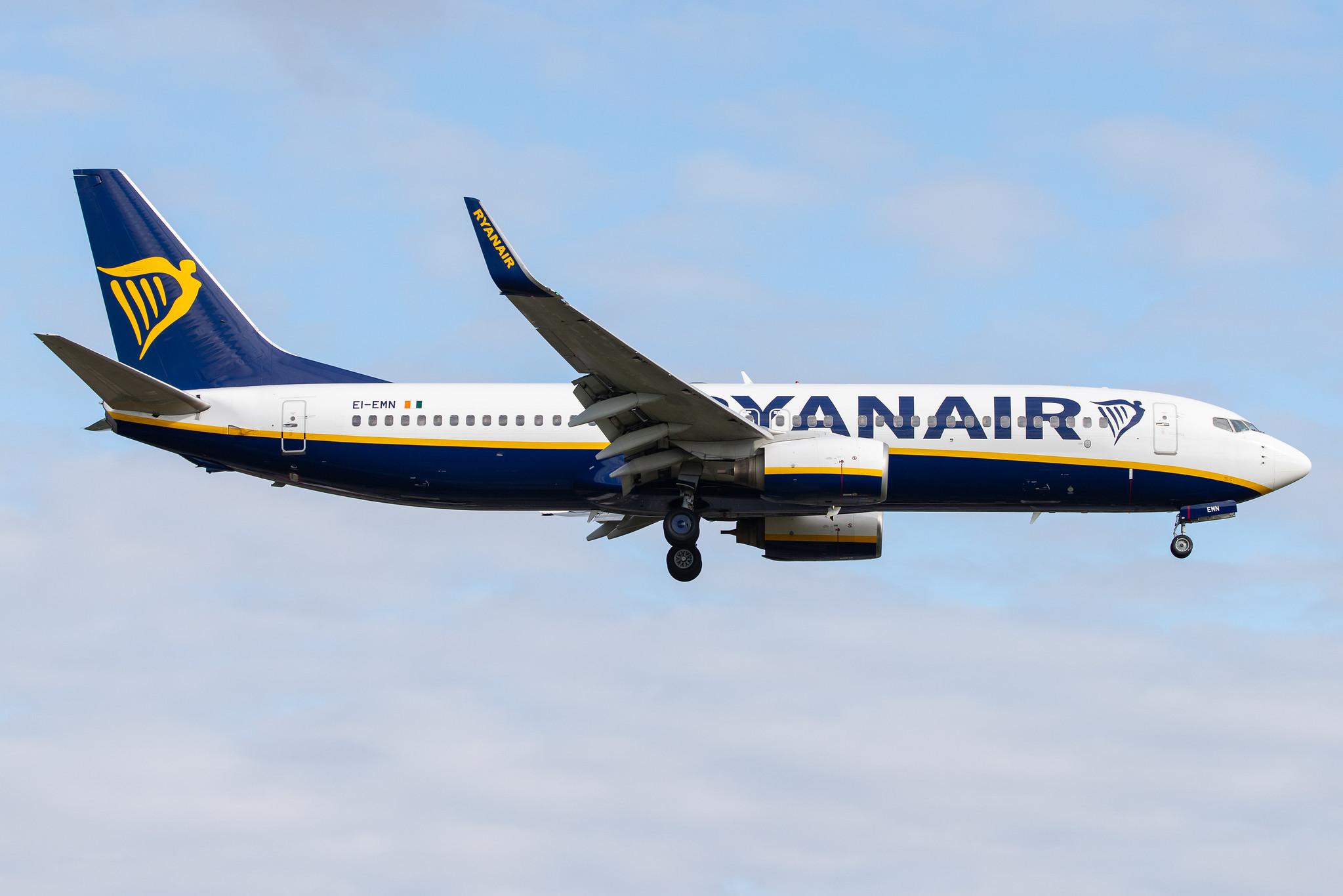 Hamburg Airport: Ryanair (FR / RYR) |  Boeing 737-8AS B738 | EI-EMN | MSN 38515