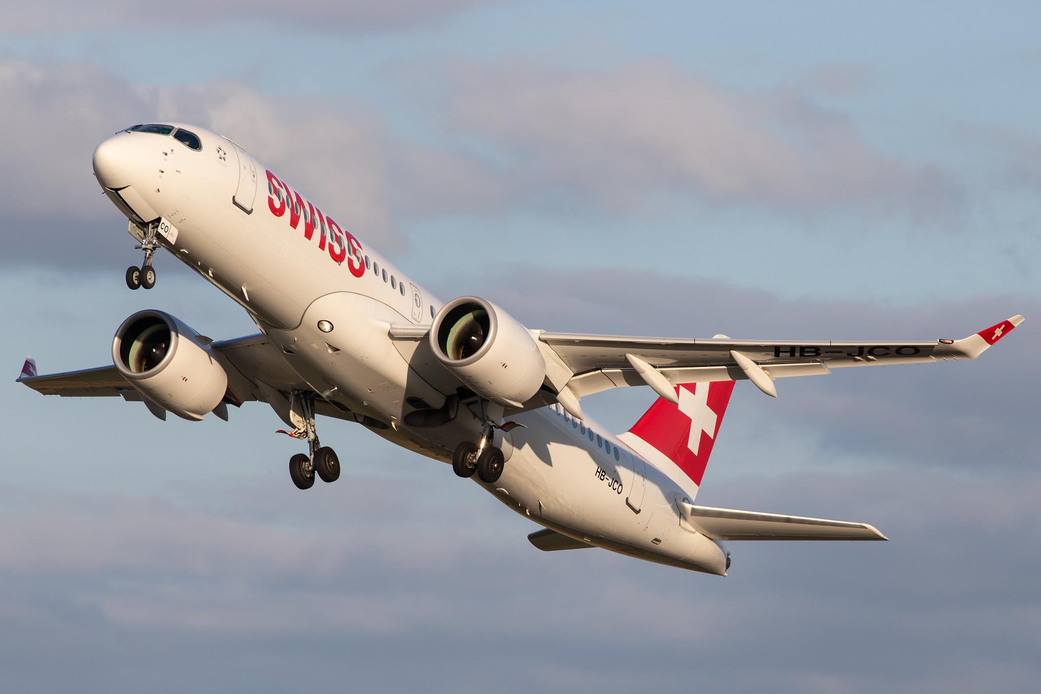 Hamburg Airport: Swiss (LX / SWR) |  Airbus A220-300 BCS3 | HB-JCO | MSN 55033