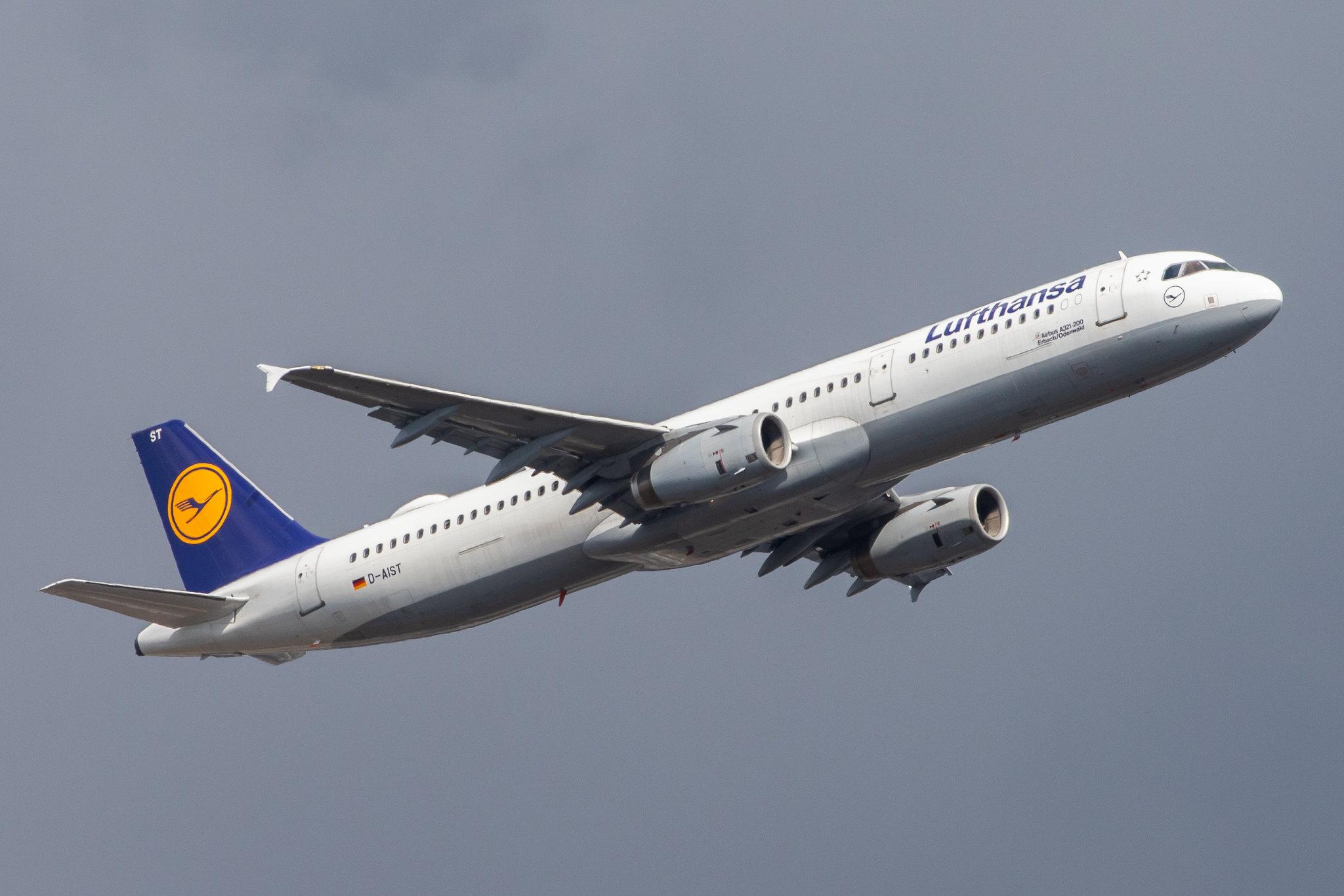 Frankfurt Airport: Lufthansa (LH / DLH) |  Airbus A321-231 A321 | D-AIST | MSN 4005