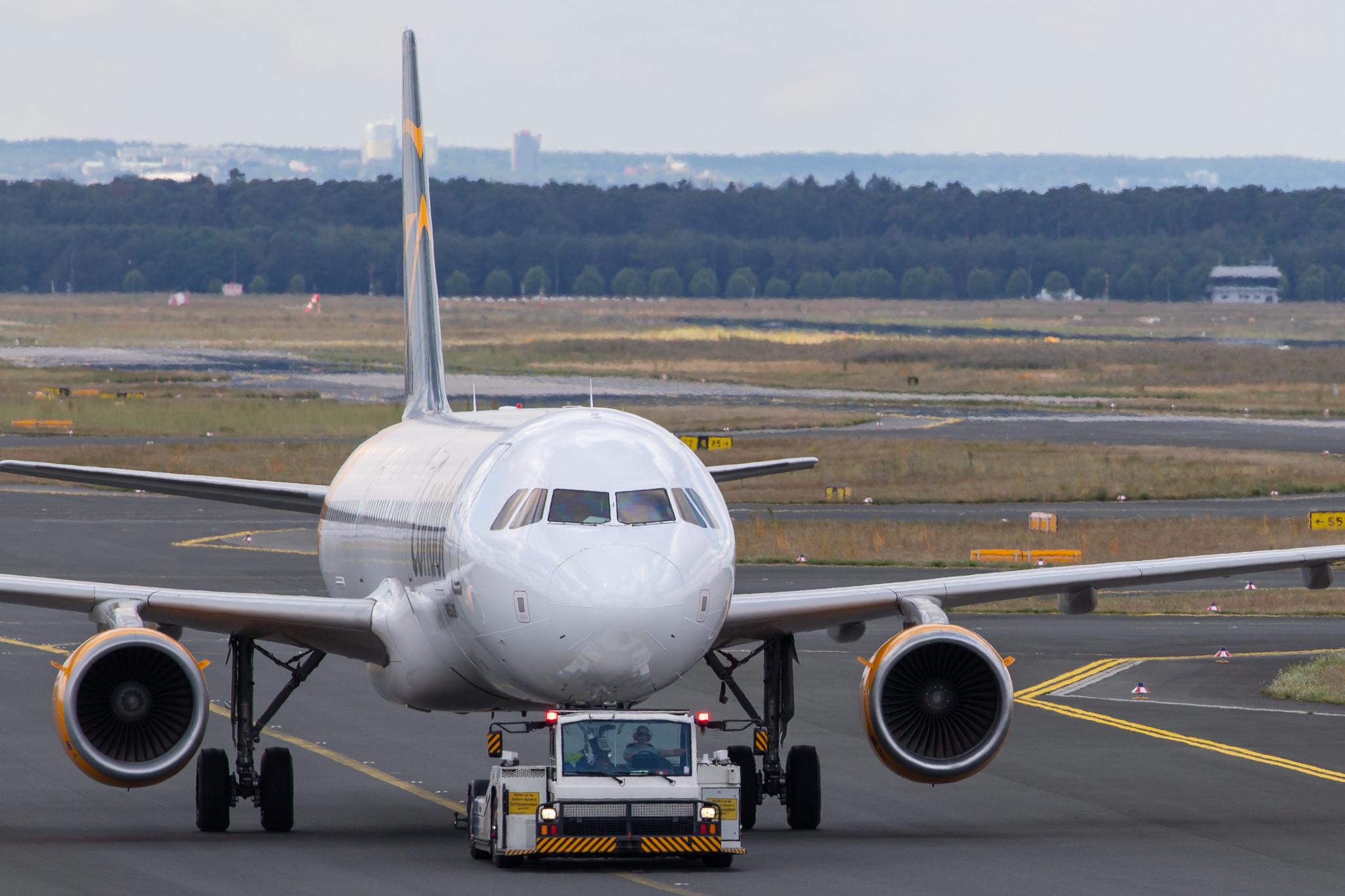 Frankfurt Airport: Condor (DE / CFG) |  Airbus A321-211 A321 | D-AIAC | MSN 5969