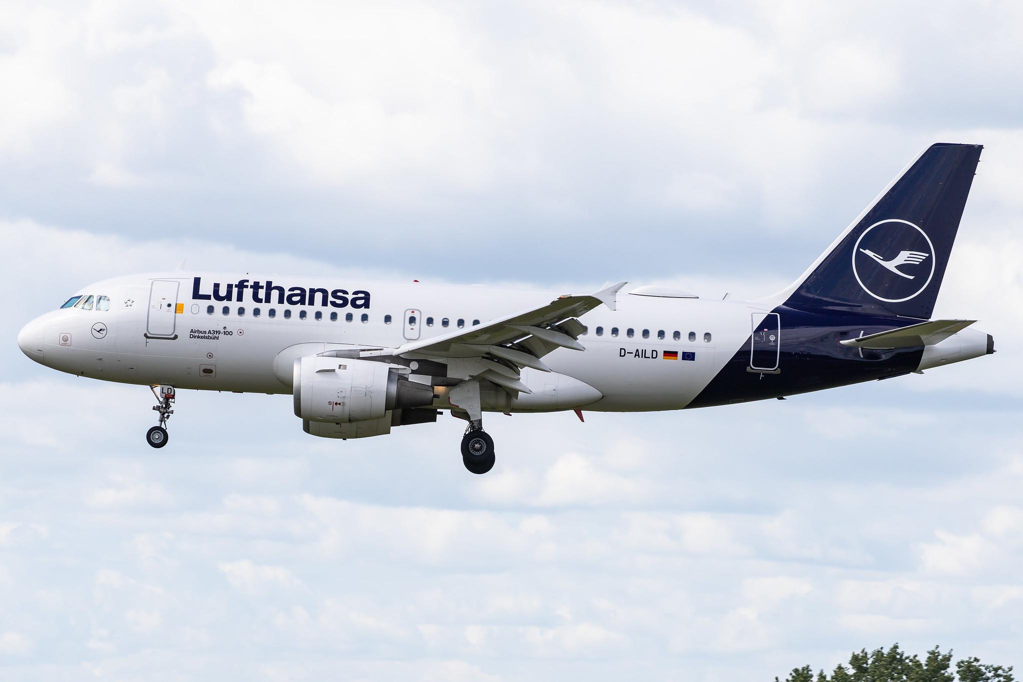 Hamburg Airport: Lufthansa (LH / DLH) |  Airbus A319-114 A319 | D-AILD | MSN 0623