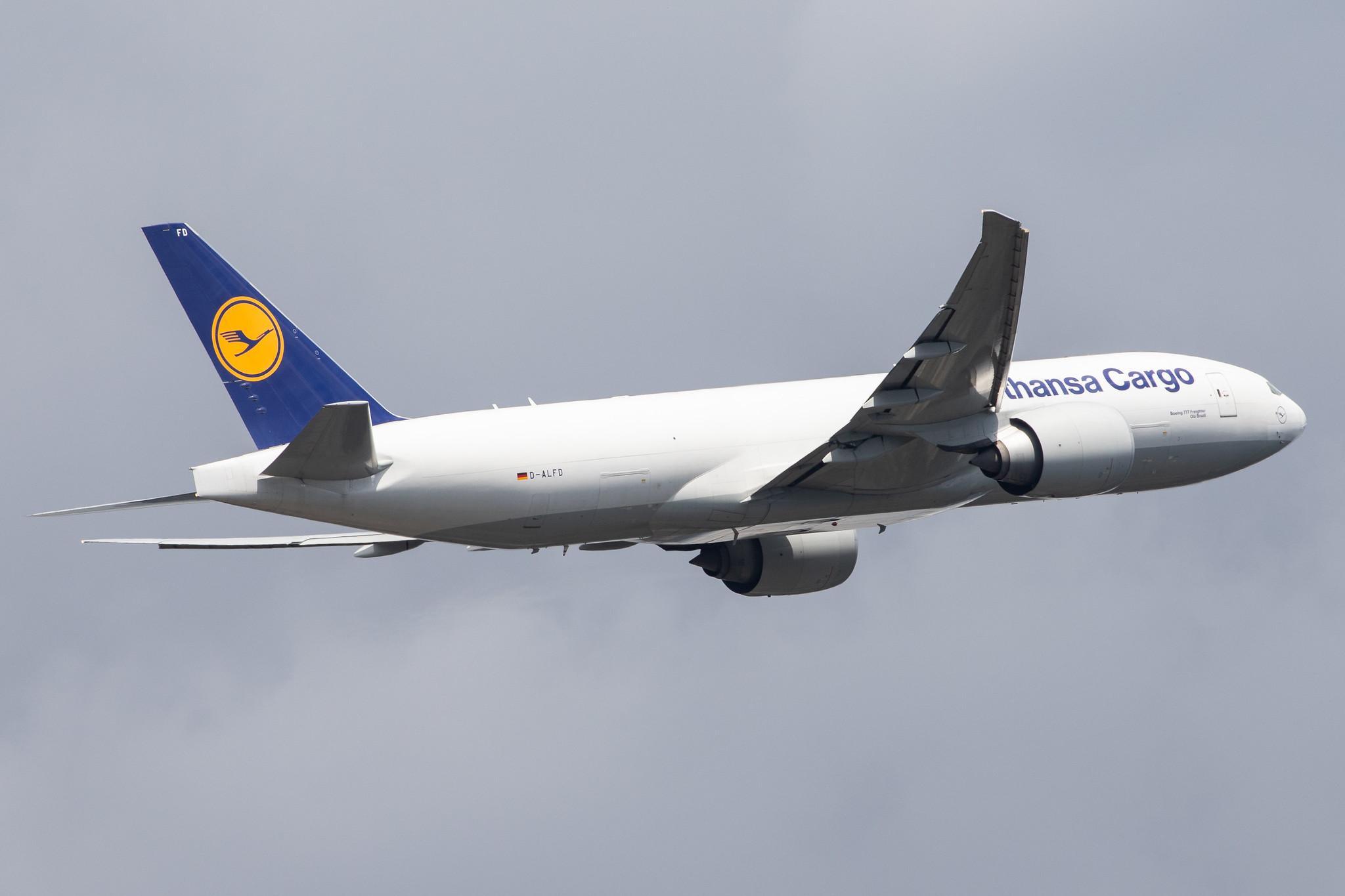 Frankfurt Airport: Lufthansa Cargo (/ GEC) |  Boeing 777-FBT B77L | D-ALFD | MSN 41677