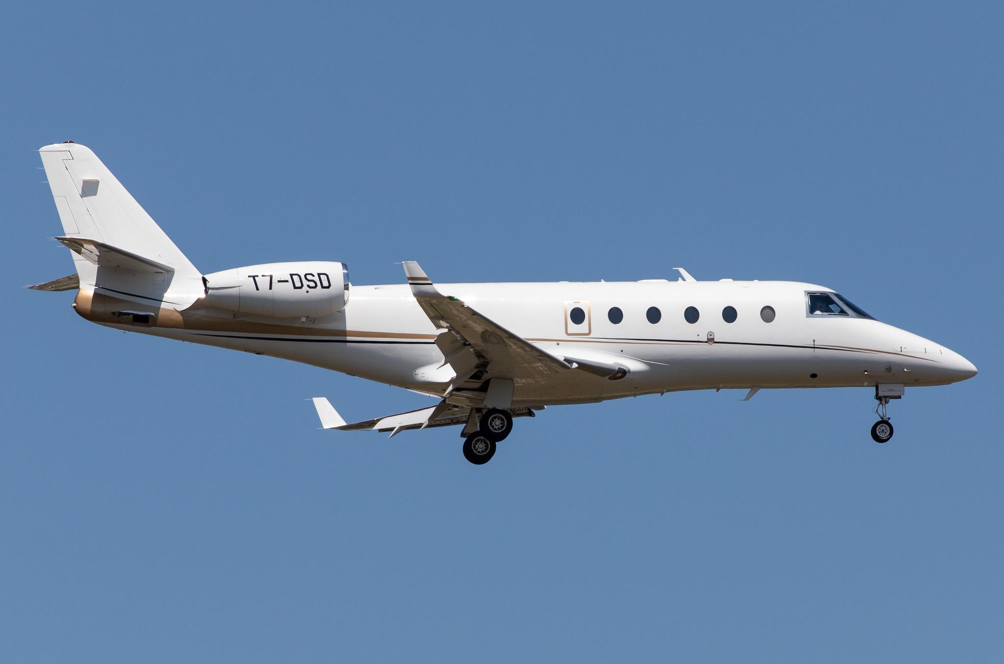 Frankfurt Airport: Private Owner |  Gulfstream G150 G150 | T7-DSD | MSN 326