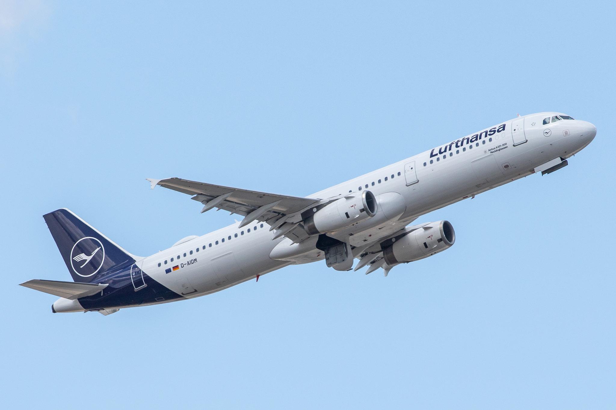 Frankfurt Airport: Lufthansa (LH / DLH) |  Airbus A321-231 A321 | D-AIDM | MSN 4916