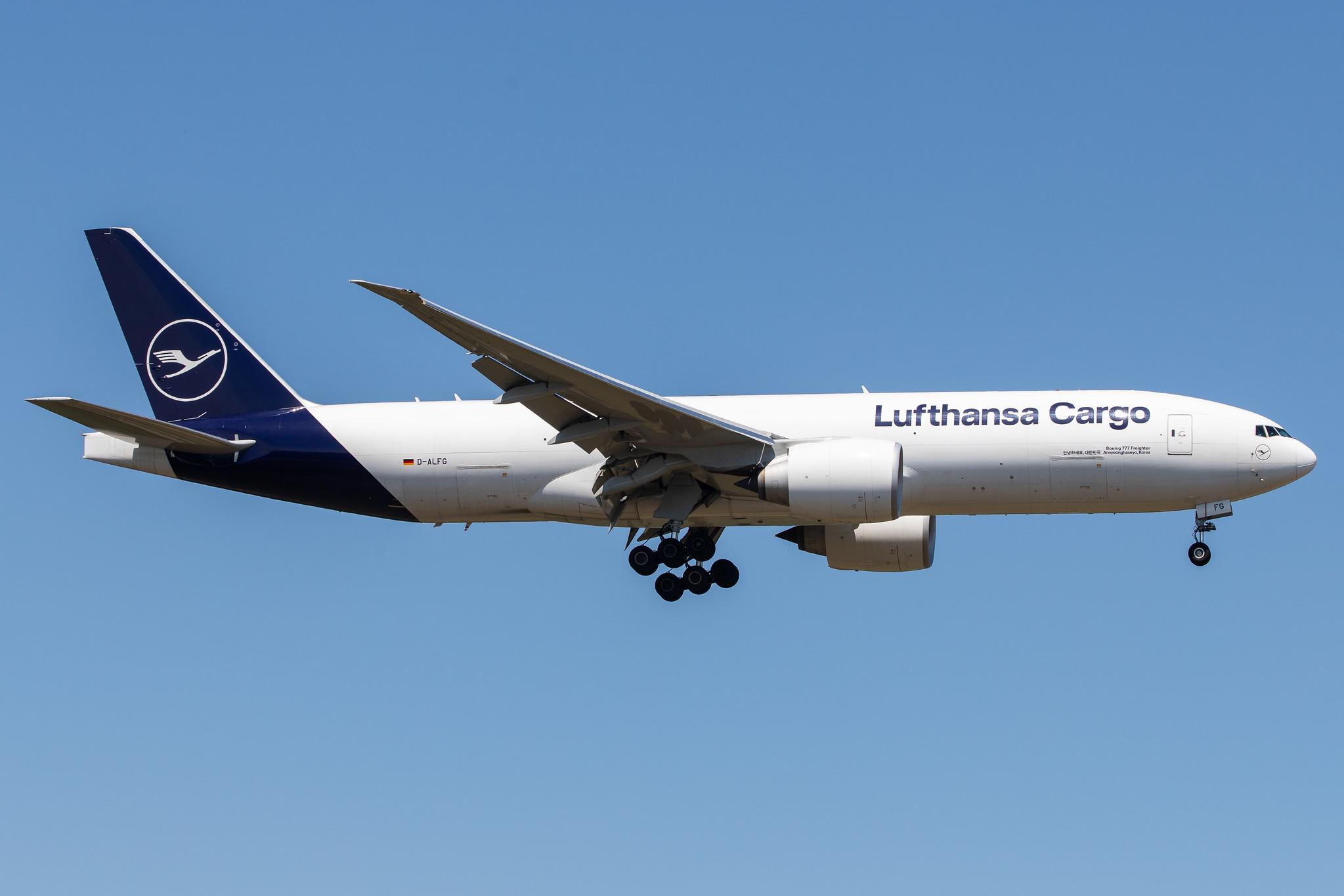 Frankfurt Airport: Lufthansa Cargo (/ GEC) |  Boeing 777-FBT B77L | D-ALFG | MSN 66090