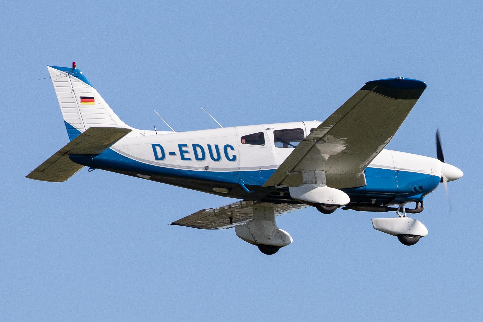 Hamburg Airport: Private owner |  Piper PA28-181 Archer II P28A | D-EDUC | MSN 2890170