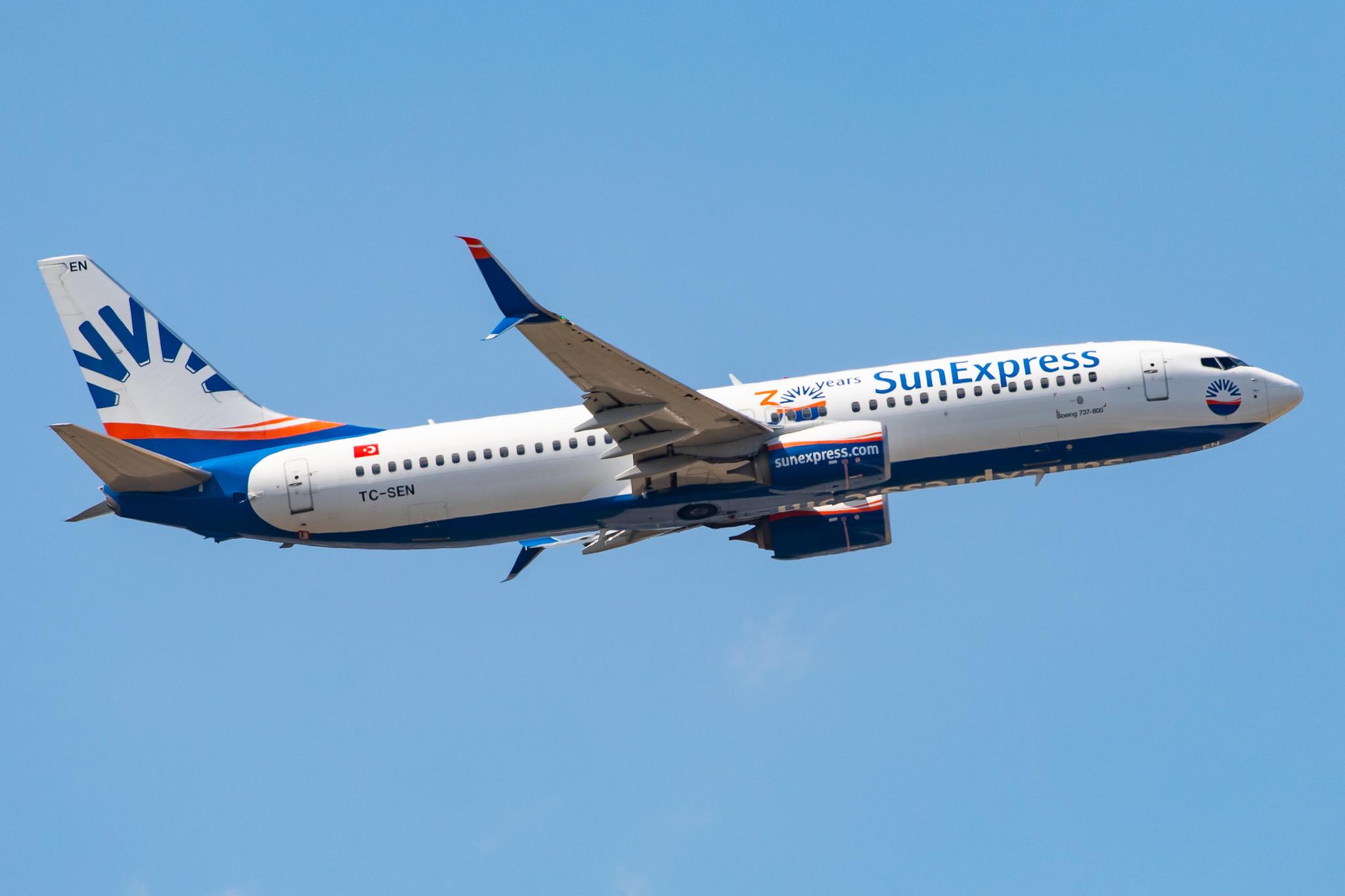 Frankfurt Airport: SunExpress (XQ / SXS) |  Boeing 737-8HC B738 | TC-SEN | MSN 61174