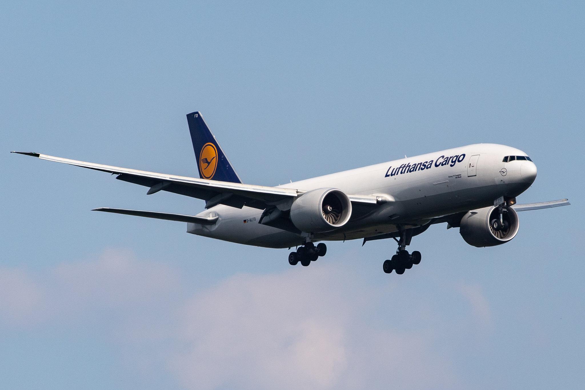 Frankfurt Airport: Lufthansa Cargo (/ GEC) |  Boeing 777-FBT B77L | D-ALFD | MSN 41677