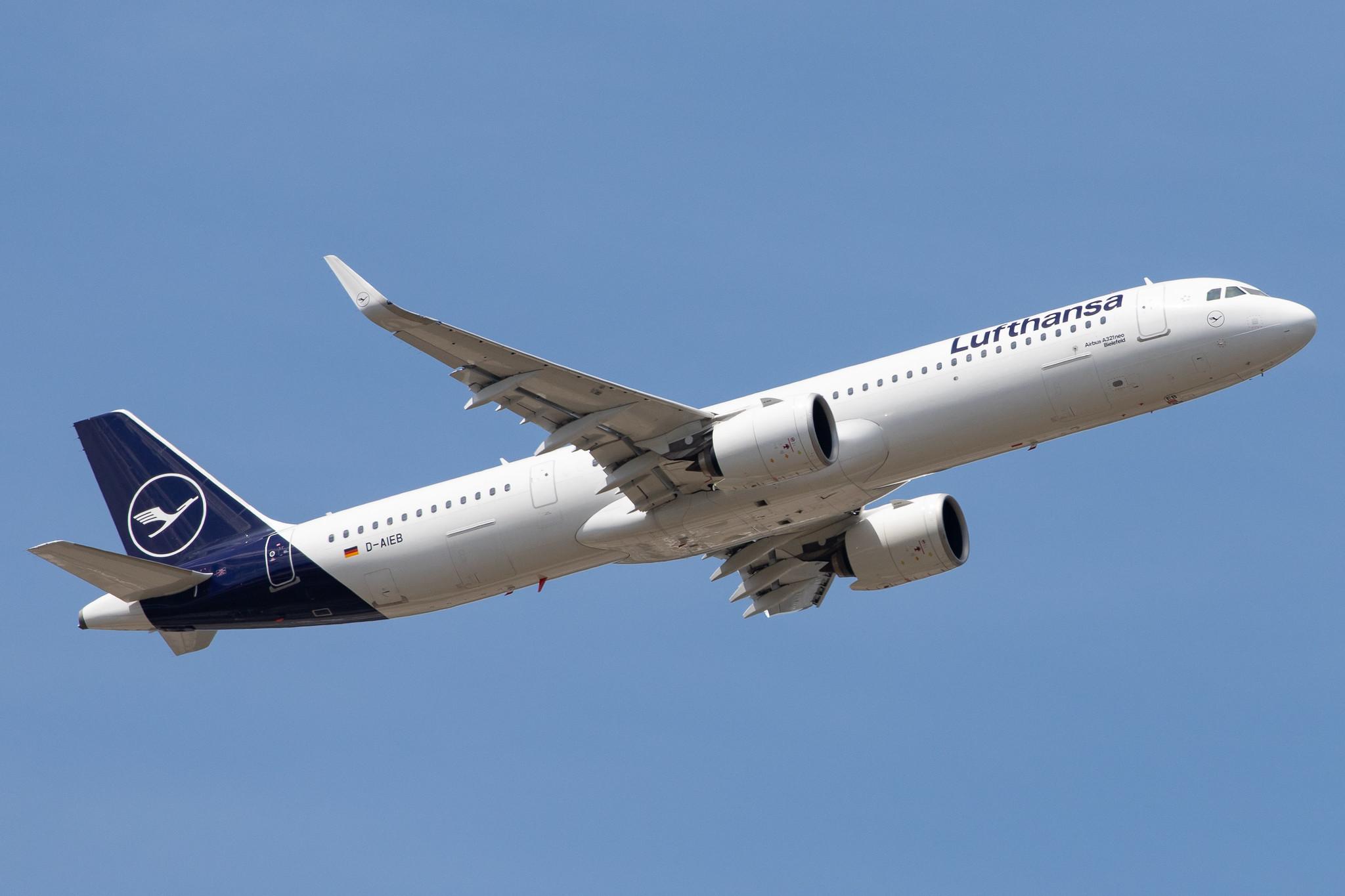 Frankfurt Airport: Lufthansa (LH / DLH) |  Airbus A321-271NX A21N | D-AIEB | MSN 8783
