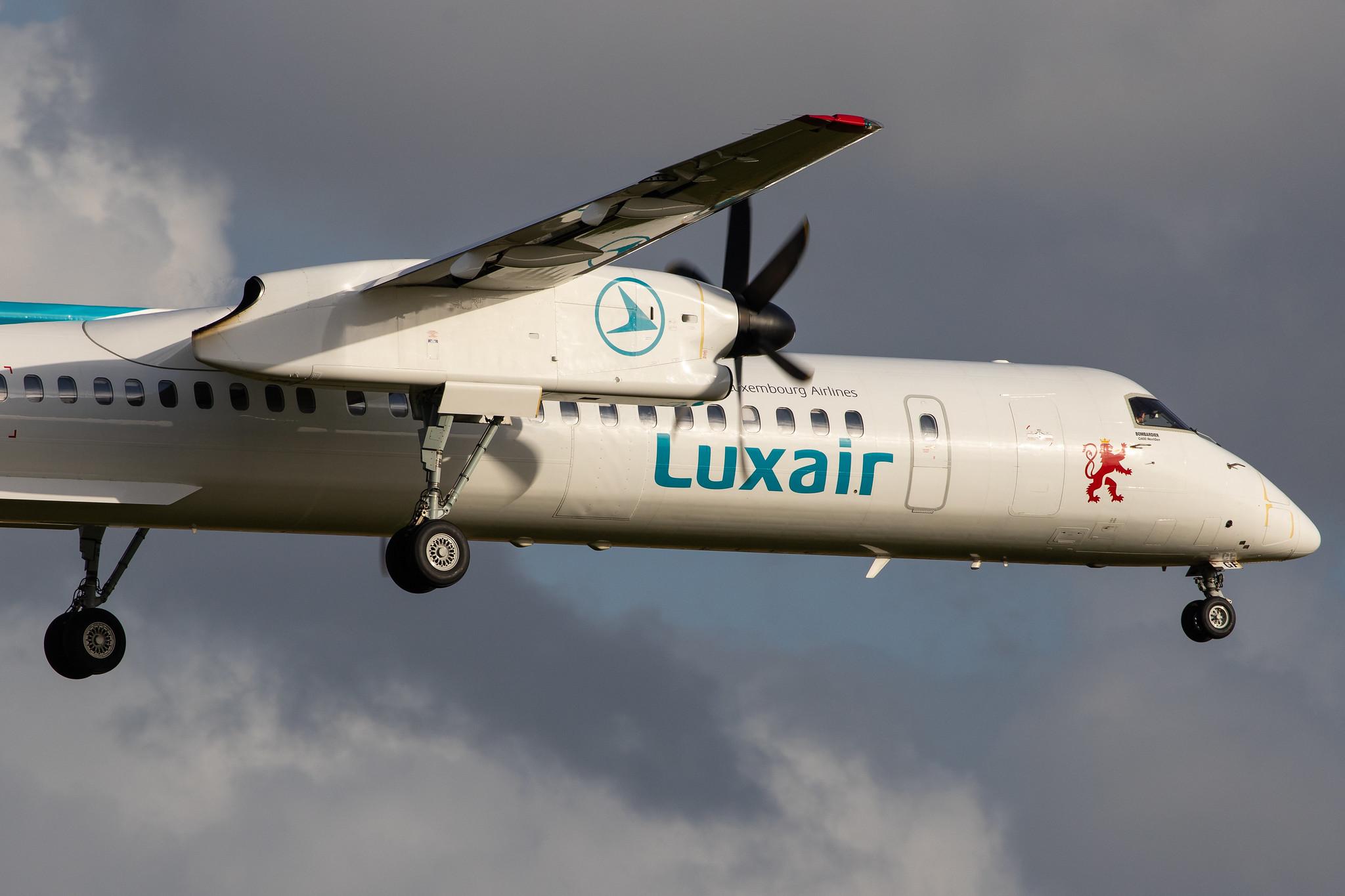 Hamburg Airport: Luxair (LG / LGL) |  De Havilland Canada Dash 8-400 DH8D | LX-LGF | MSN 4349