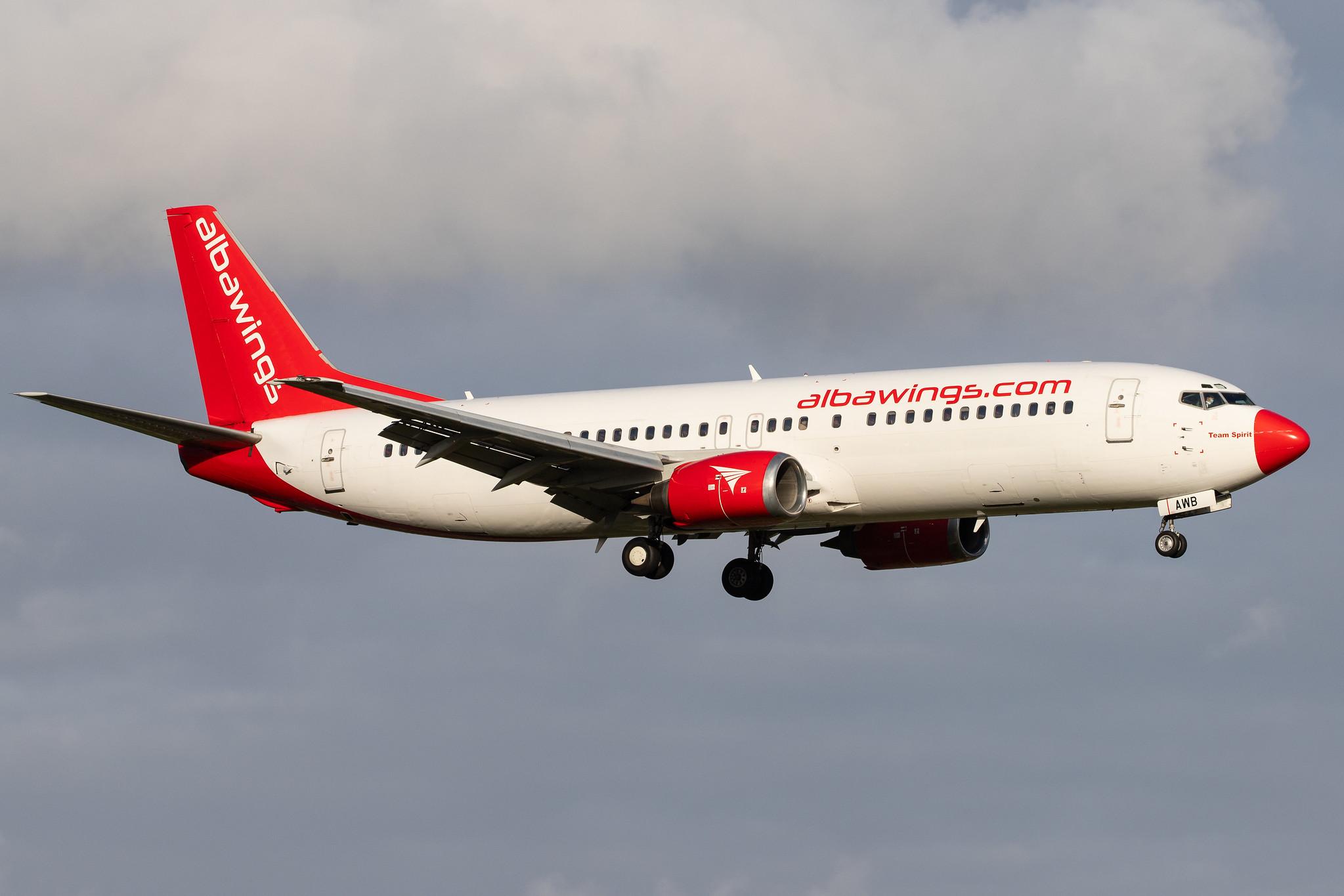 Hamburg Airport: Albawings (2B / AWT) |  Boeing 737-408 B734 | ZA-AWB | MSN 24352