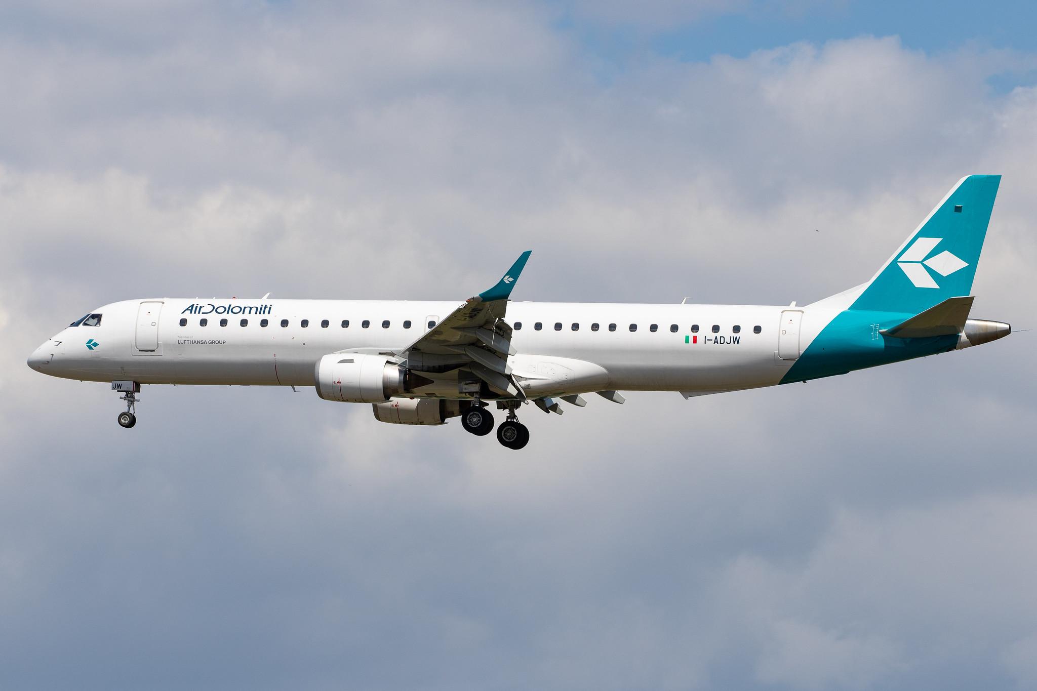 Frankfurt Airport: Air Dolomiti (EN / DLA) |  Embraer E195LR E195 | I-ADJW | MSN 19000297