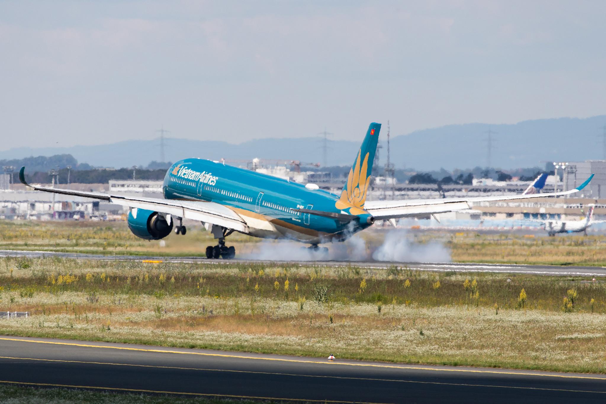 Frankfurt Airport: Vietnam Airlines (VN / HVN) |  Airbus A350-941 A359 | VN-A890 | MSN 056