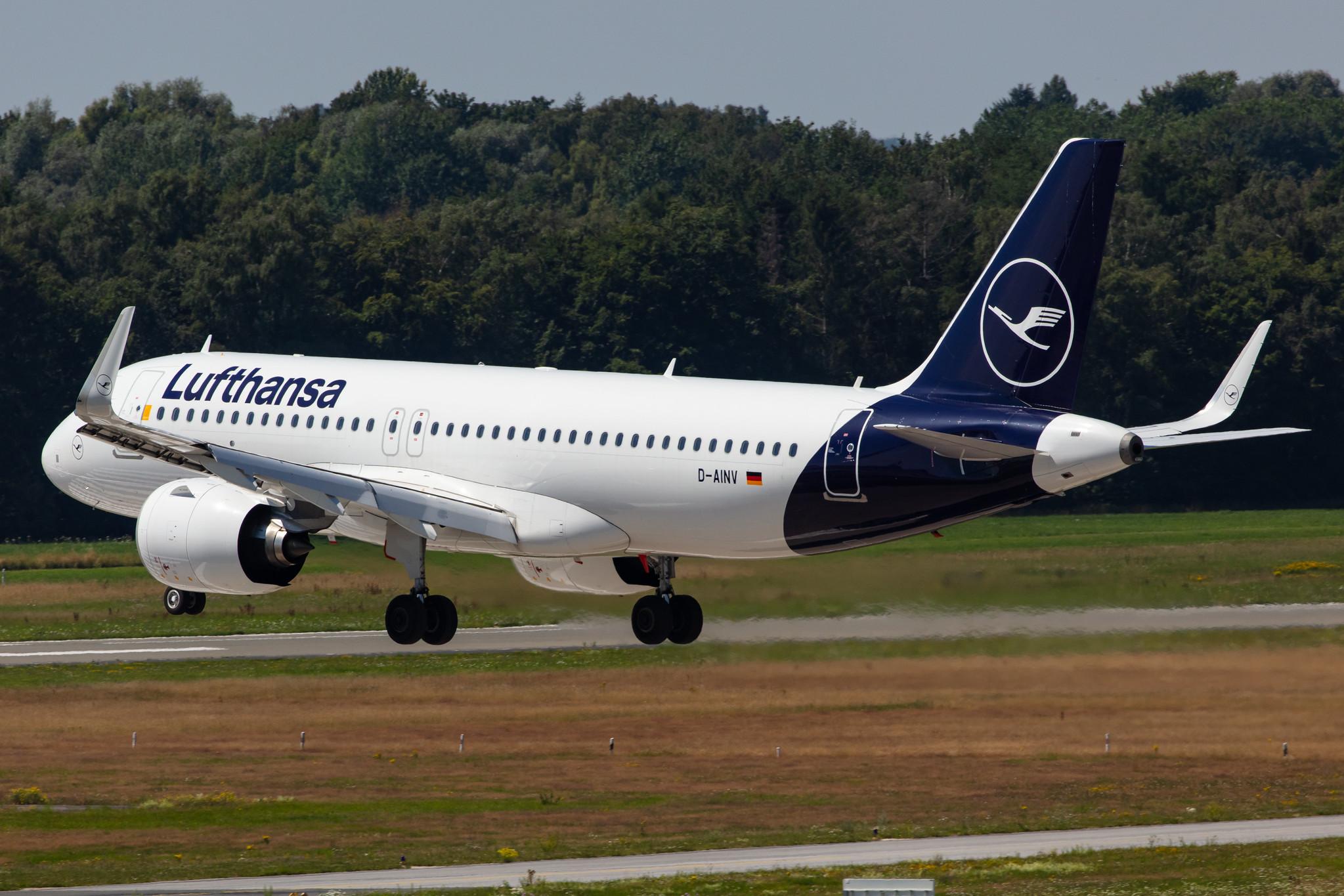 Hamburg Airport: Lufthansa (LH / DLH) |  Airbus A320-271N A20N | D-AINV | MSN 9071