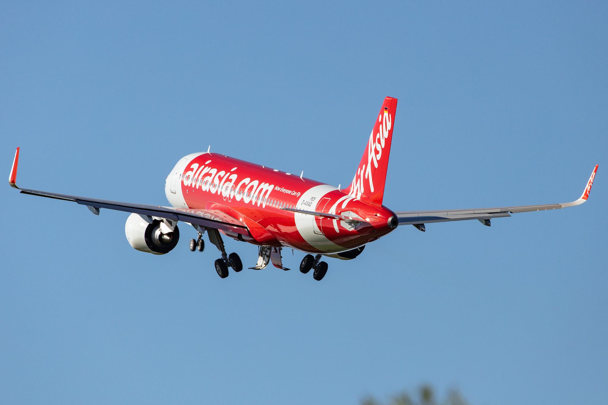 Hamburg Airport: AirAsia (AK / AXM) | Operator: AirAsia India |  Airbus A320-251N A20N | D-AXAQ | MSN 9525