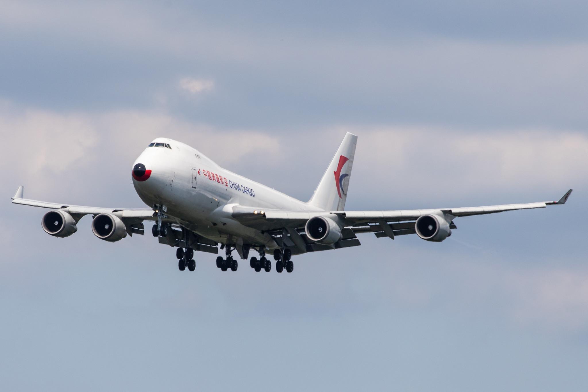 Frankfurt Airport: China Cargo Airlines (CK / CKK) |  Boeing 747-40BF(ER) B744 | B-2425 | MSN 35207