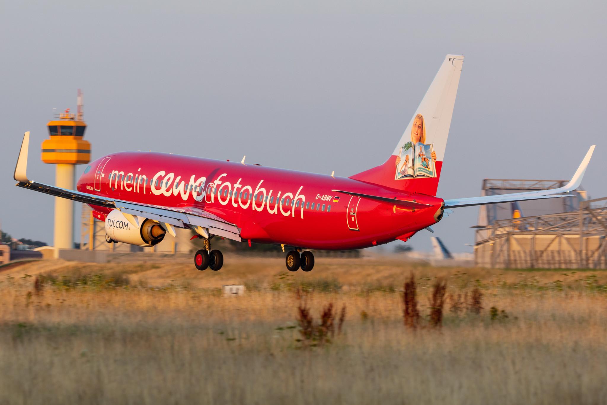 Hamburg Airport: TUI (X3 / TUI) |  Livery: Cewe Fotobuch Livery | Operator: TUI fly |  Boeing 737-86J B738 | D-ABMV | MSN 37785