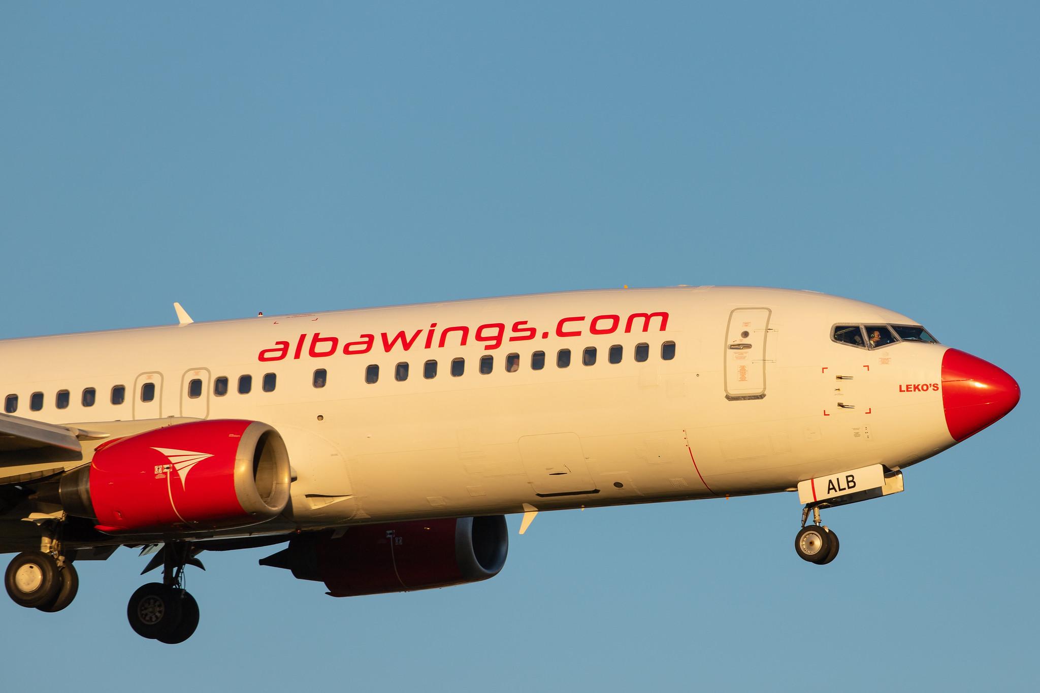 Hamburg Airport: Albawings (2B / AWT) |  Boeing 737-46J B734 | ZA-ALB | MSN 27171