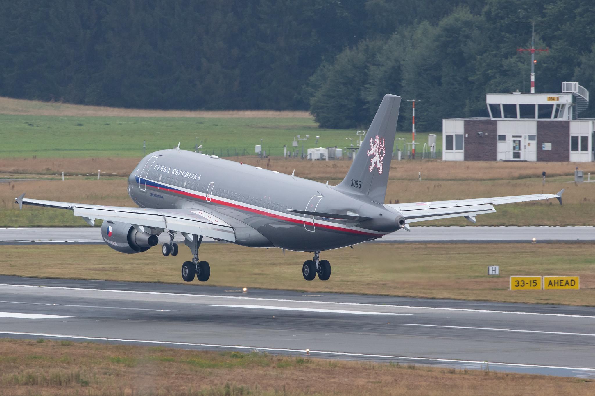 Hamburg Airport: Czech Air Force | Airbus A319-115(CJ) A319 | 3085 | MSN 3085