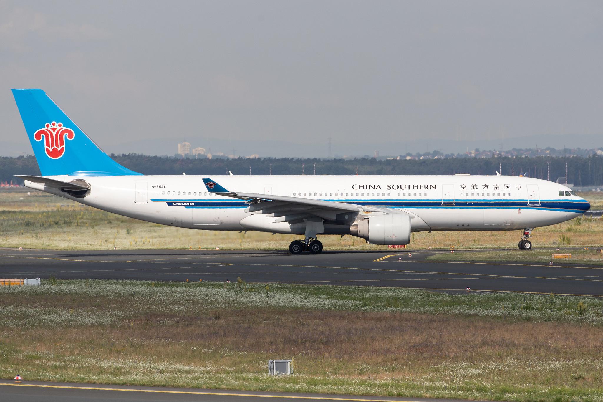 Frankfurt Airport: China Southern Airlines (CZ / CSN) |  Airbus A330-223 A332 | B-6528 | MSN 1202