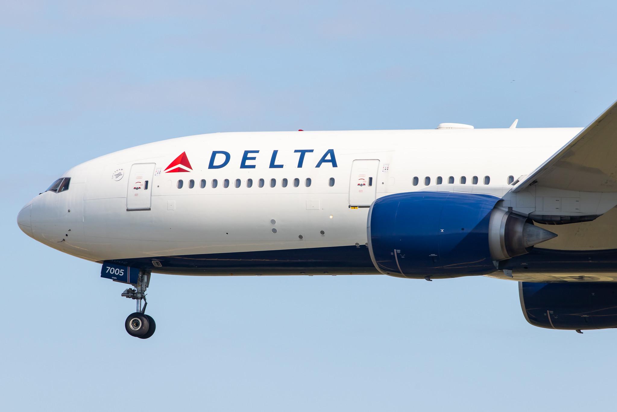 Frankfurt Airport: Delta Air Lines (DL / DAL) |  Boeing 777-232(ER) B772 | N864DA | MSN 29736