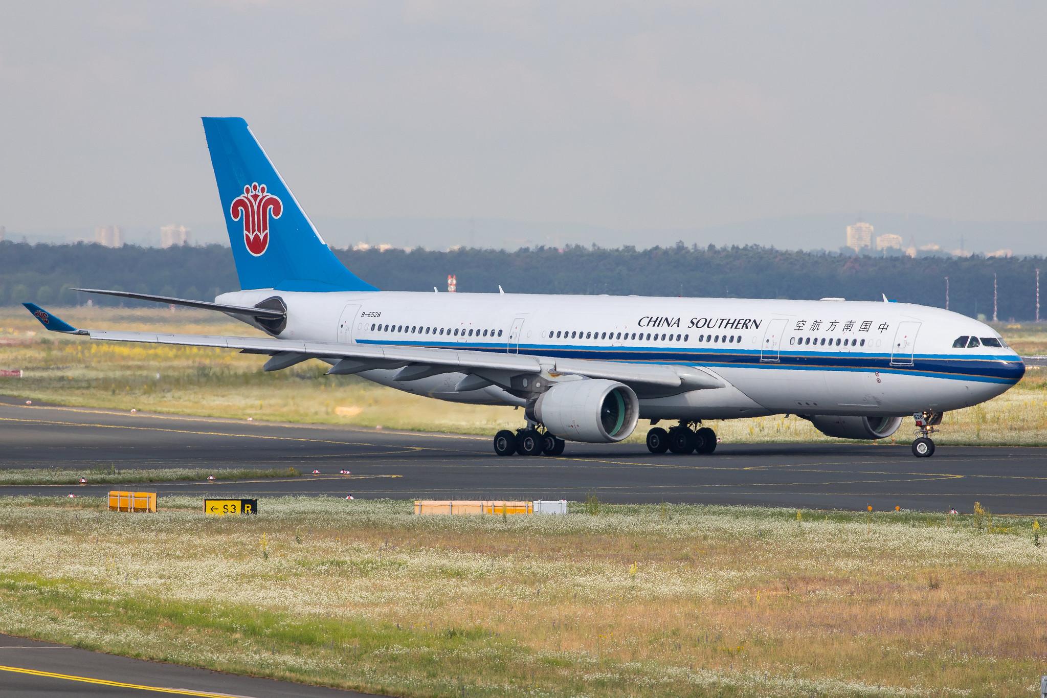Frankfurt Airport: China Southern Airlines (CZ / CSN) |  Airbus A330-223 A332 | B-6528 | MSN 1202