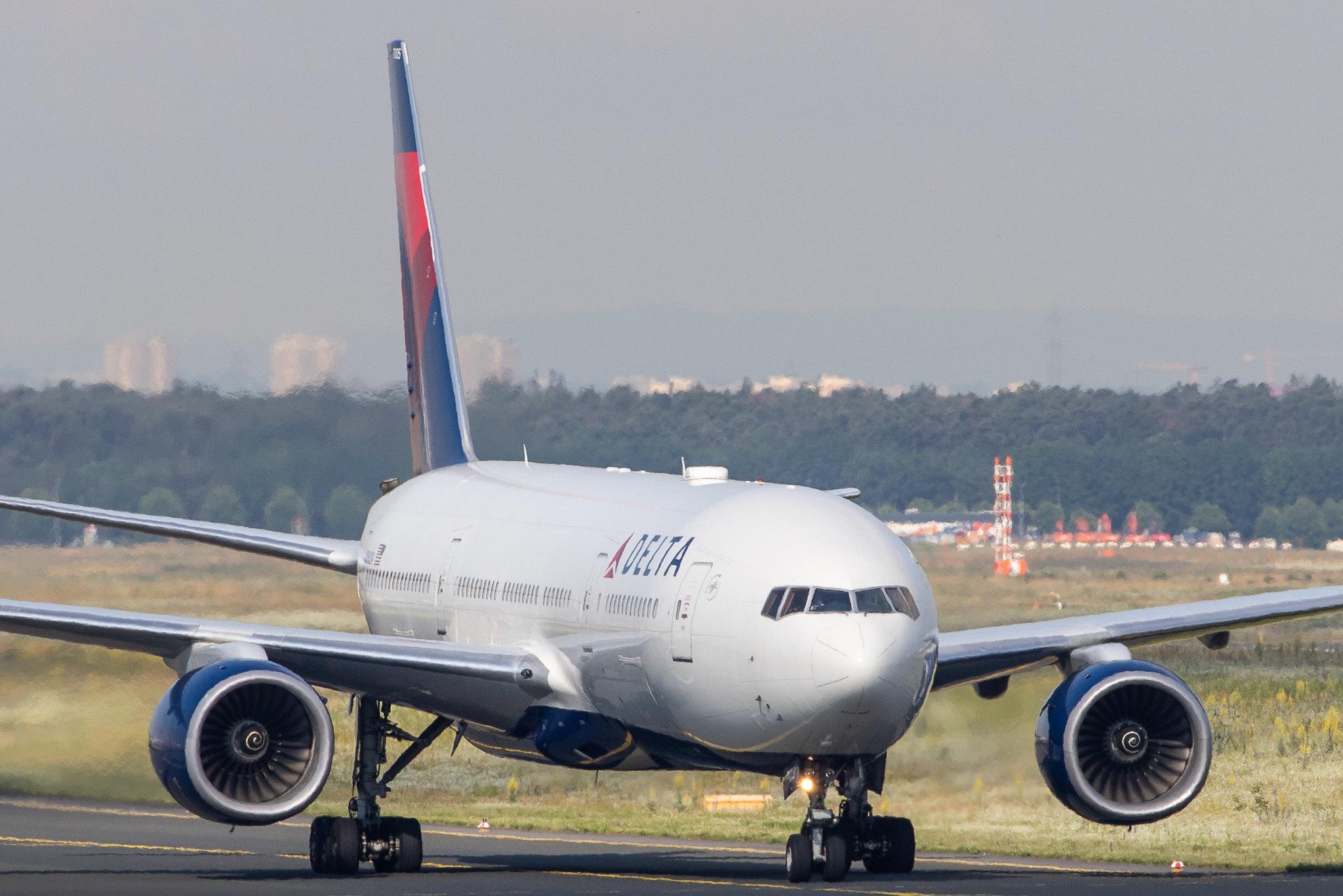 Frankfurt Airport: Delta Air Lines (DL / DAL) |  Boeing 777-232(ER) B772 | N864DA | MSN 29736