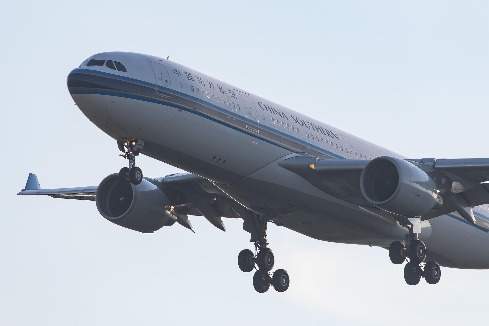 Frankfurt Airport: China Southern Airlines (CZ / CSN) |  Airbus A330-223 A332 | B-6528 | MSN 1202