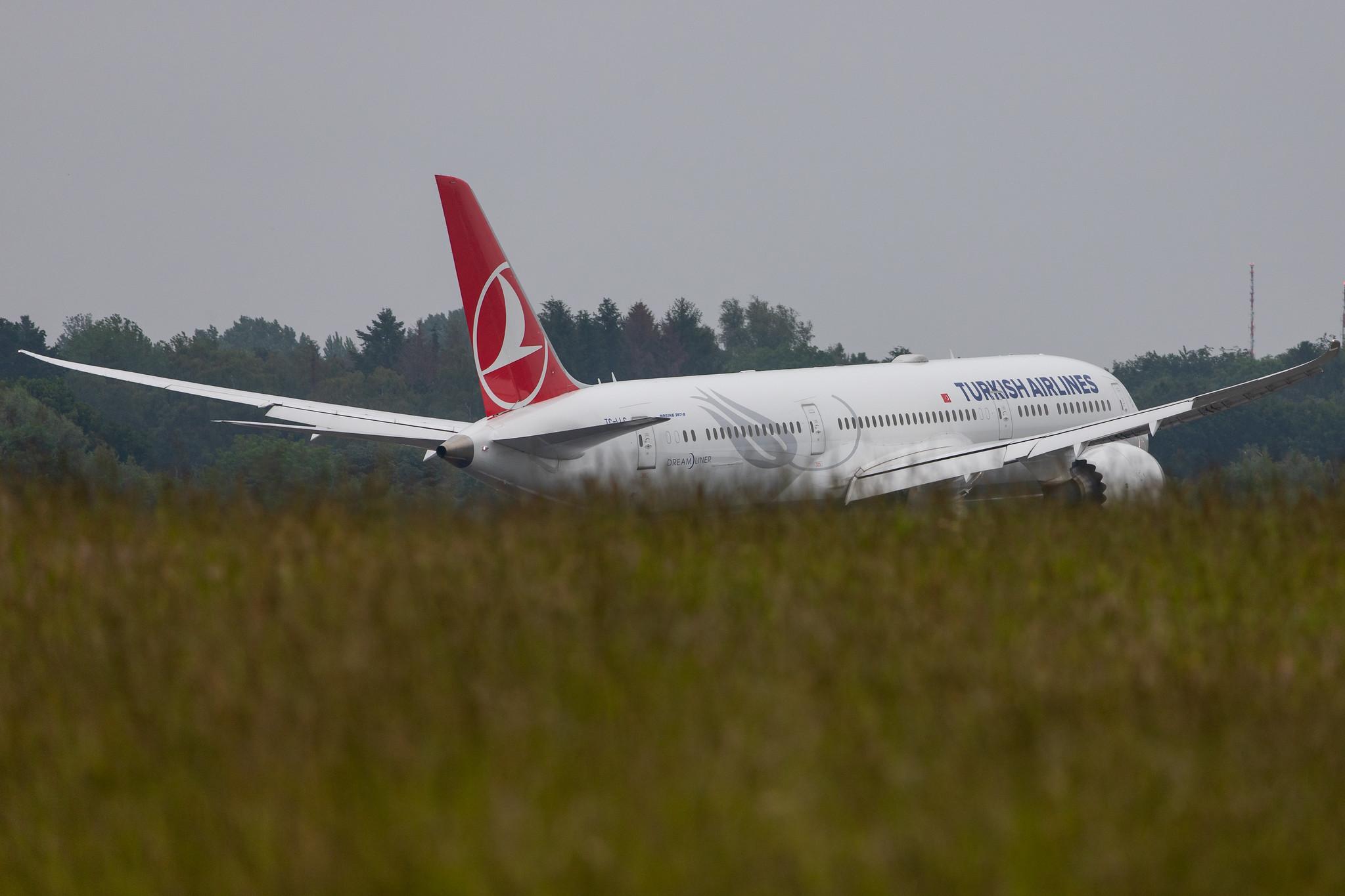 Hamburg Airport: Turkish Airlines (TK / THY) |  Boeing 787-9 Dreamliner B789 | TC-LLC | MSN 65803
