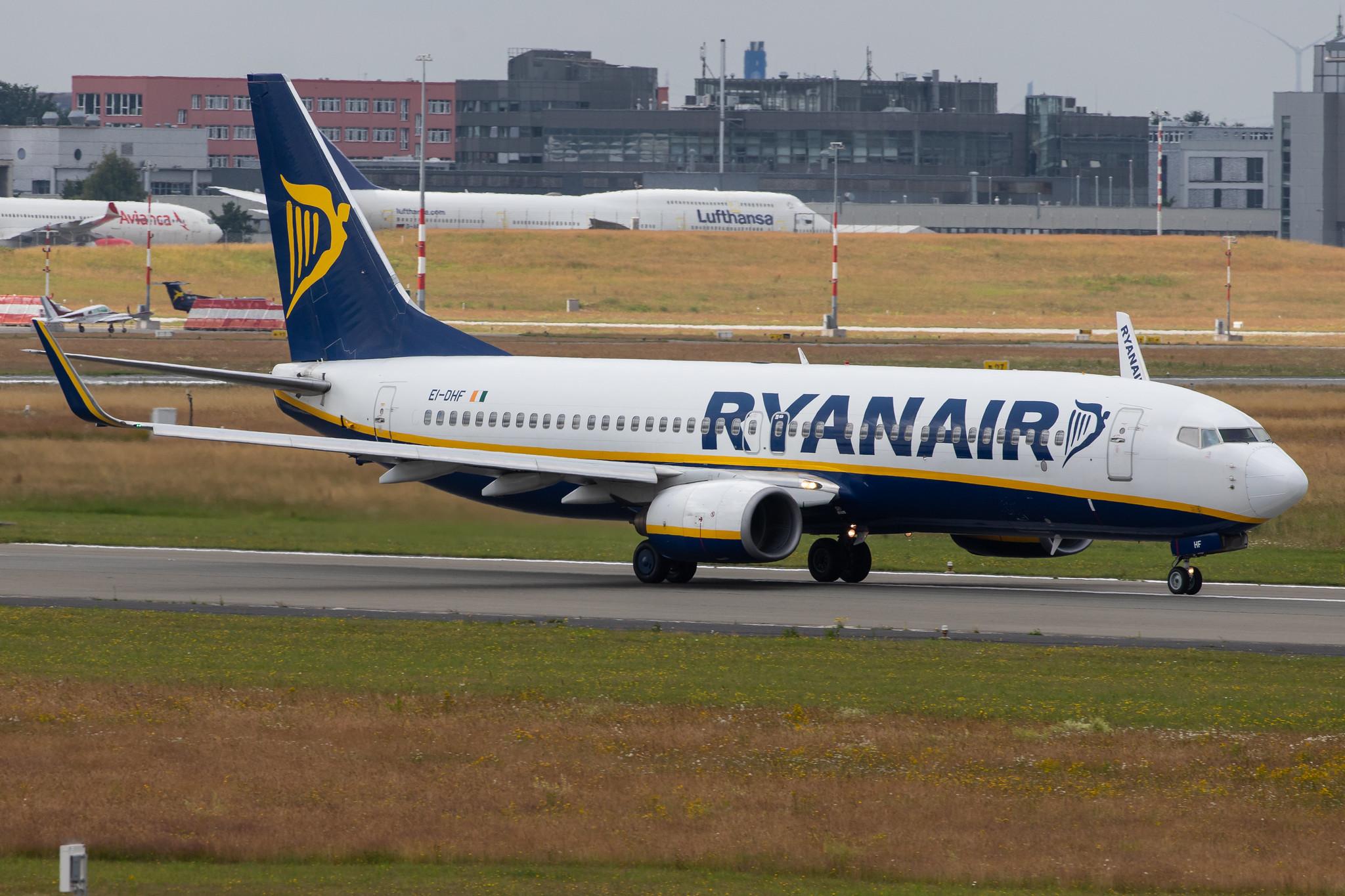 Hamburg Airport: Ryanair (FR / RYR) |  Boeing 737-8AS B738 | EI-DHF | MSN 33575