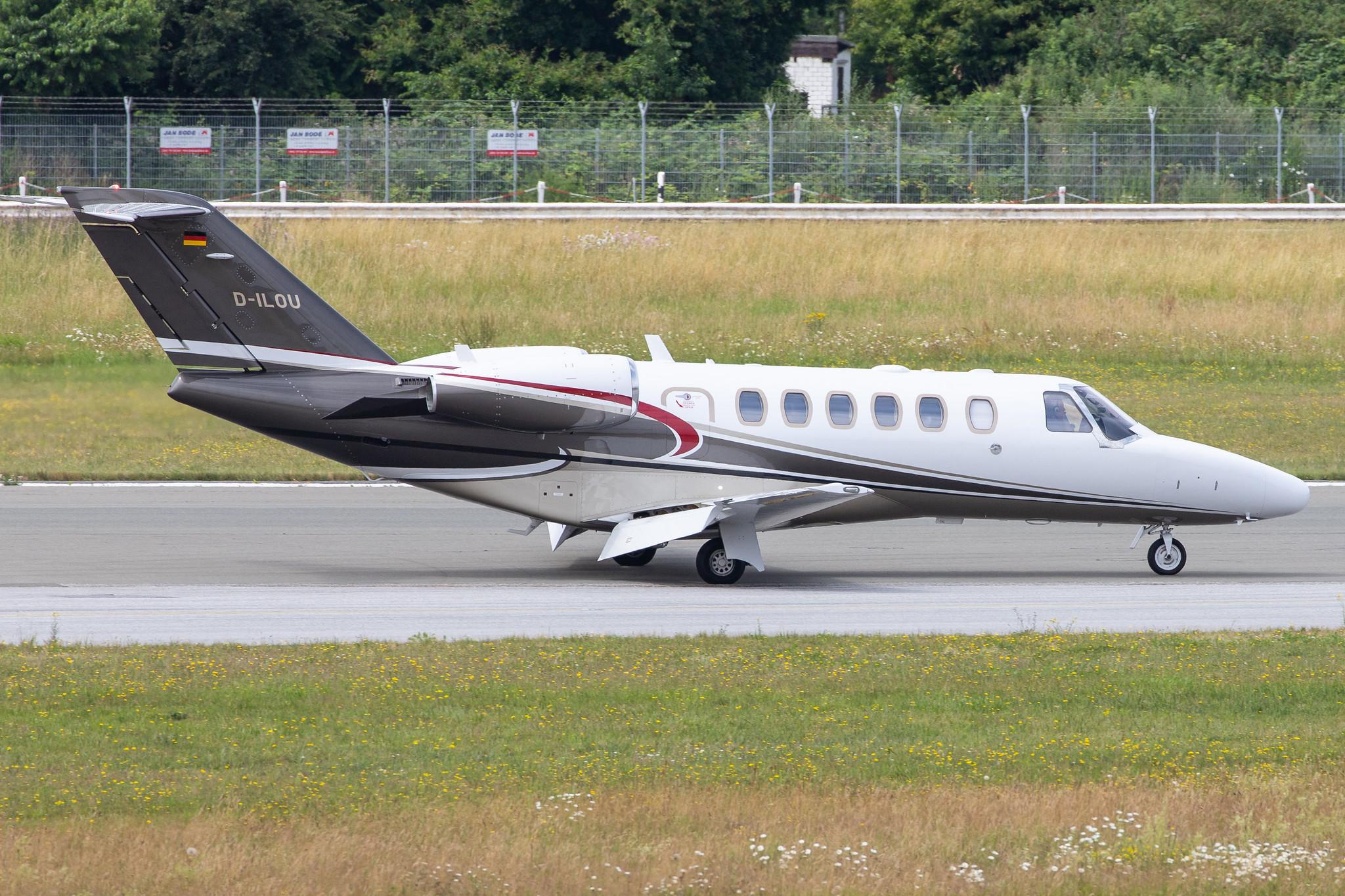 Hamburg Airport: Sylt Air (7E / AWU) |  Cessna 525A CitationJet CJ2+ C25A | D-ILOU | MSN 525A-0512
