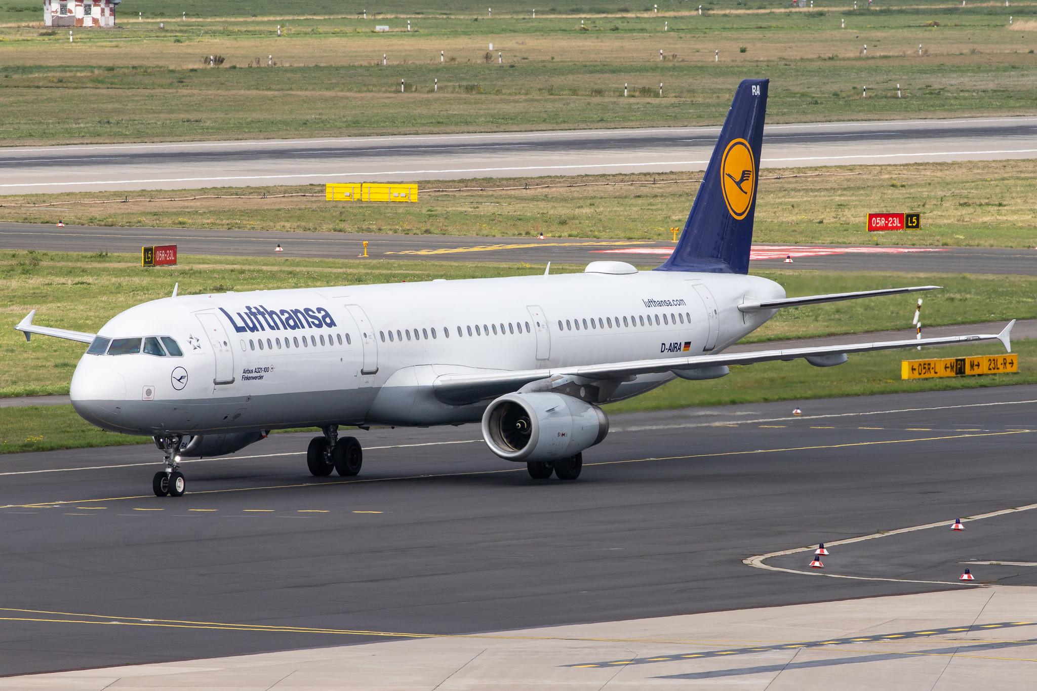 Düsseldorf Airport: Lufthansa (LH / DLH) |  Airbus A321-131 A321 | D-AIRA | MSN 0458