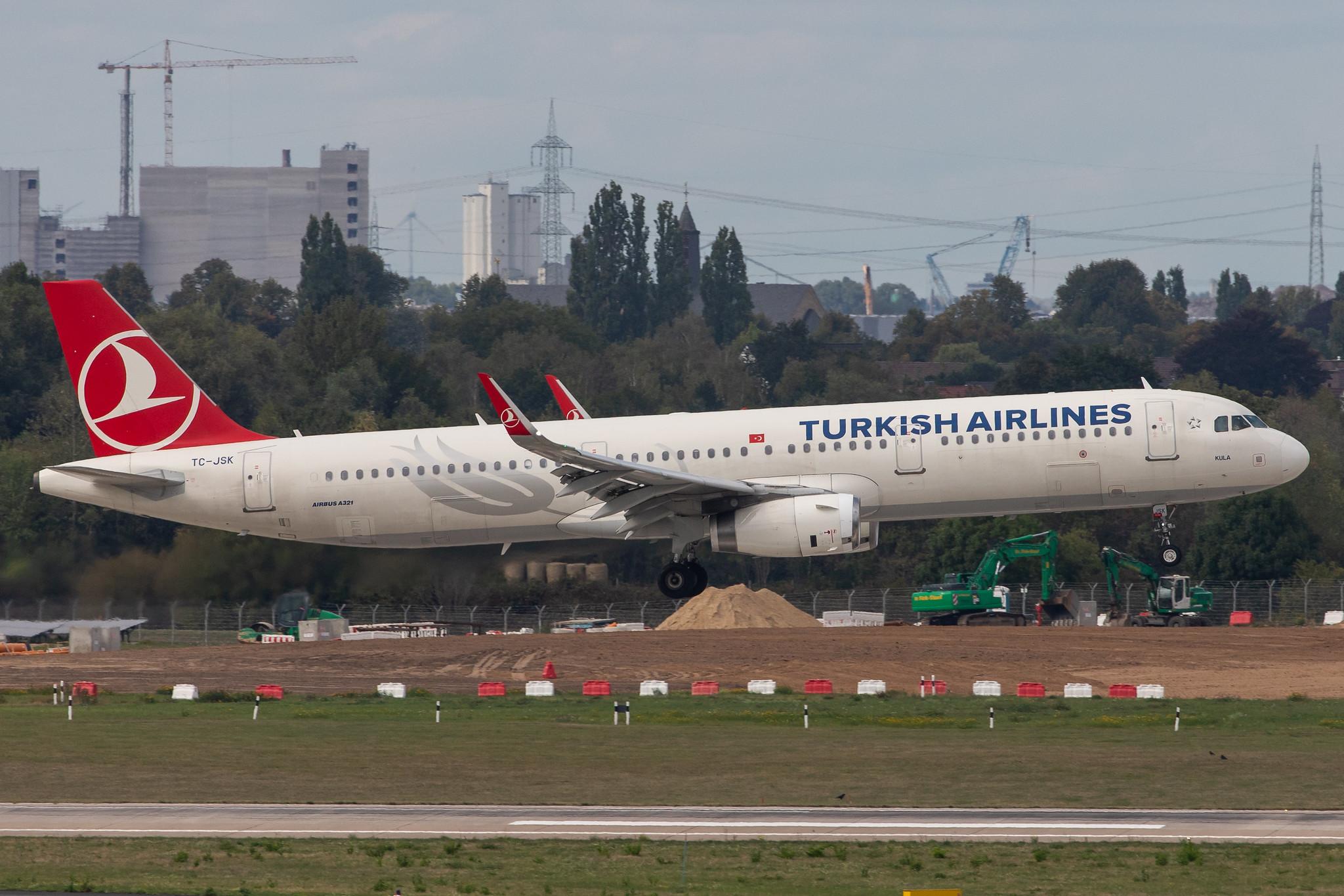 Düsseldorf Airport: Turkish Airlines (TK / THY) |  Airbus A321-231 A321 | TC-JSK | MSN 5663
