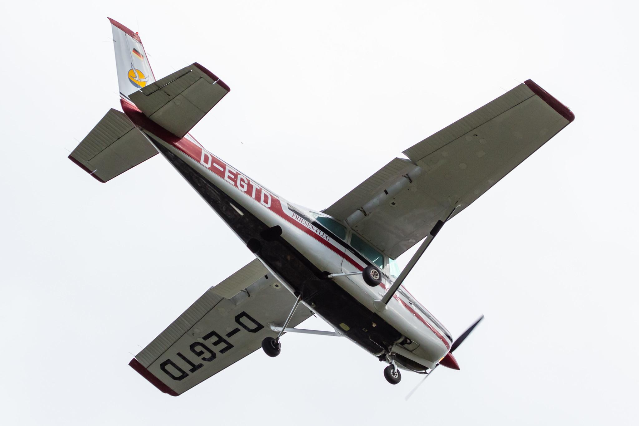 Hamburg Airport: Private owner |  Cessna FR182 Skylane RG C182 | D-EGTD | MSN FR18200003