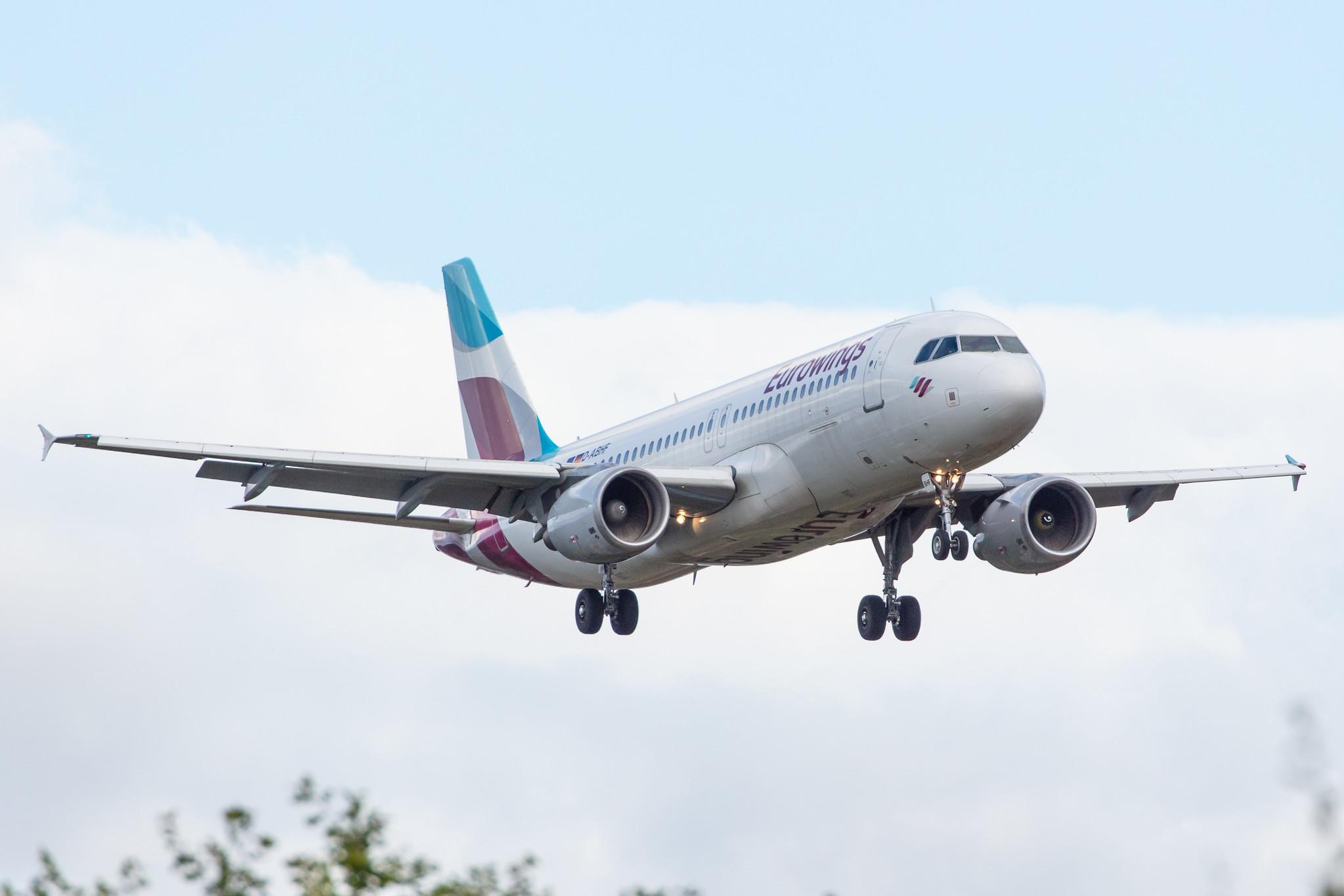 Hamburg Airport: Eurowings (EW / EWG) |  Airbus A320-214 A320 | D-ABHF | MSN 2749