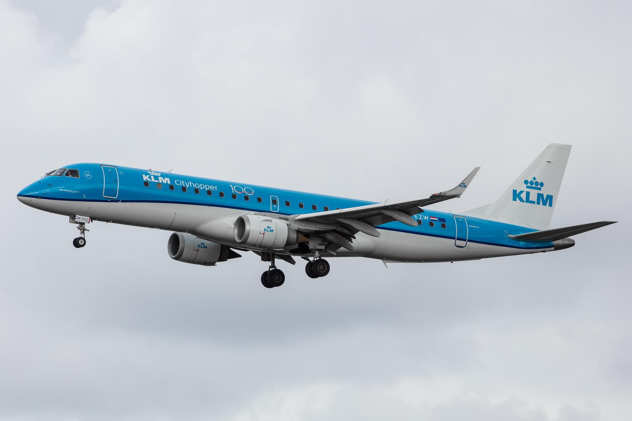 Amsterdam Airport Schiphol: KLM (KL / KLM) | Operator: KLM Cityhopper |  Embraer E190STD E190 | PH-EZW | MSN 19000533