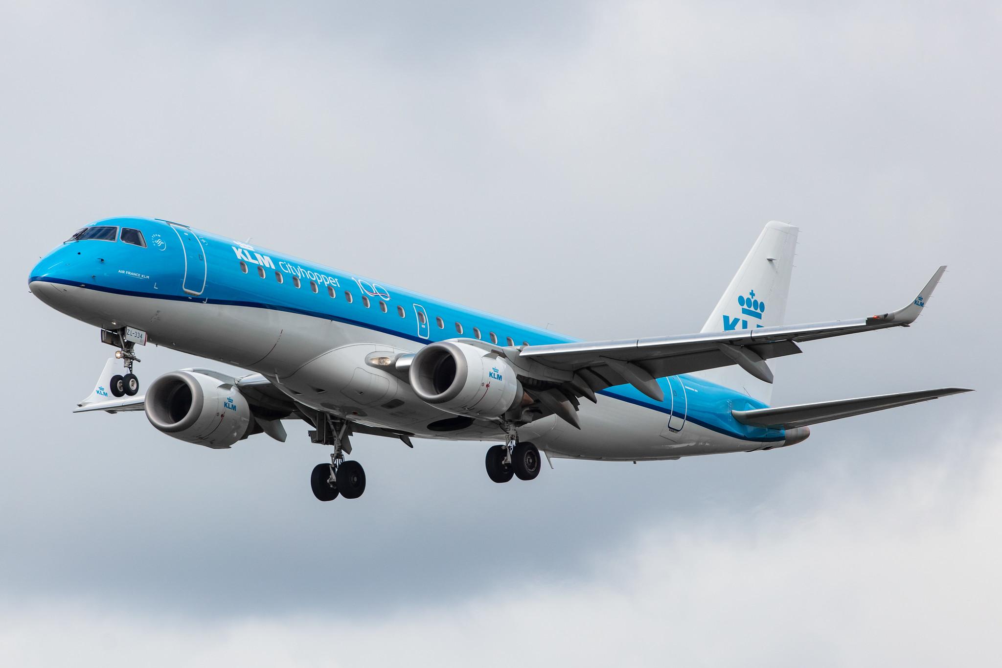 Amsterdam Airport Schiphol: KLM (KL / KLM) | Operator: KLM Cityhopper |  Embraer E190STD E190 | PH-EZL | MSN 19000334