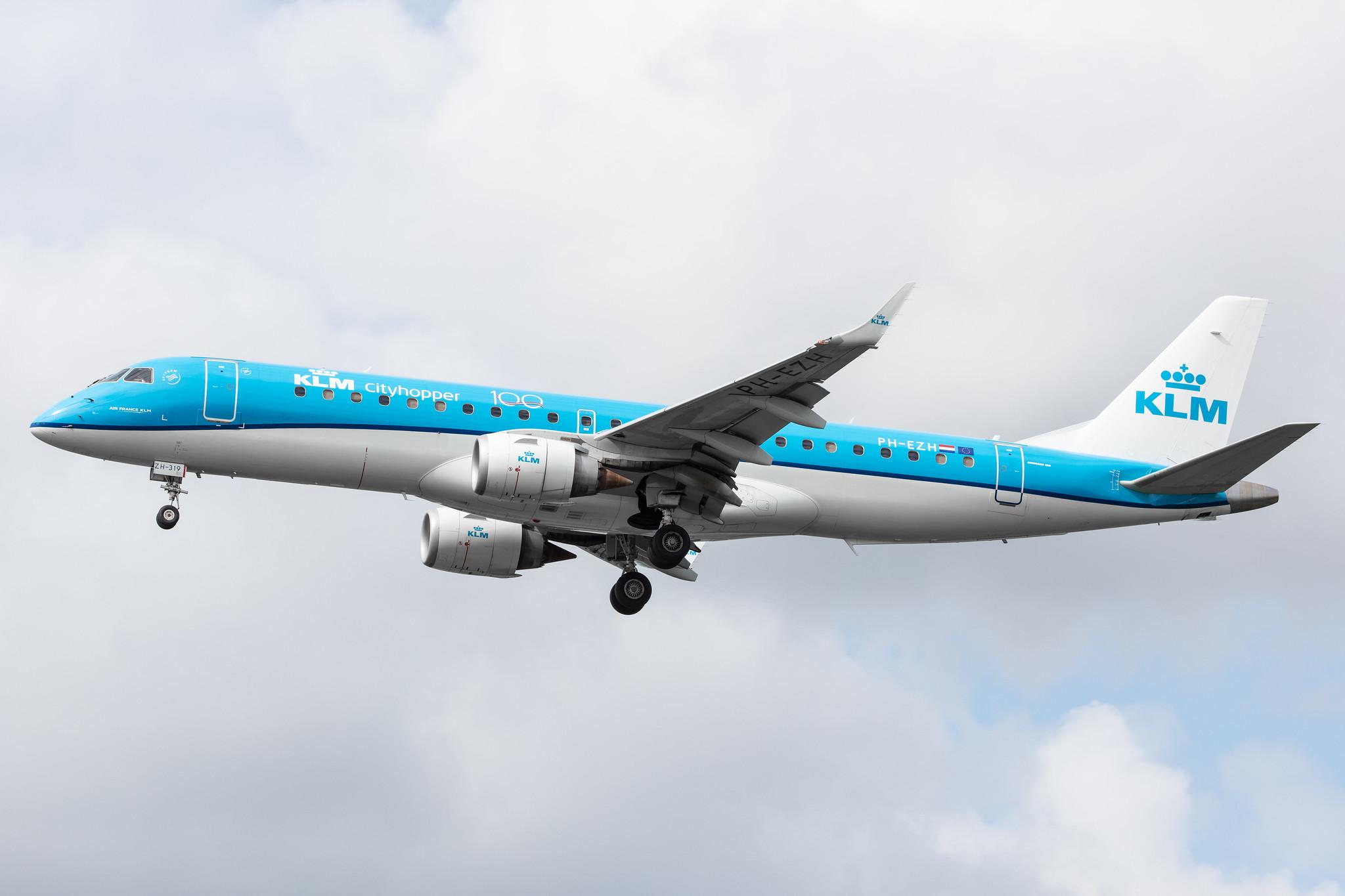 Amsterdam Airport Schiphol: KLM (KL / KLM) | Operator: KLM Cityhopper |  Embraer E190STD E190 | PH-EZH | MSN 19000319