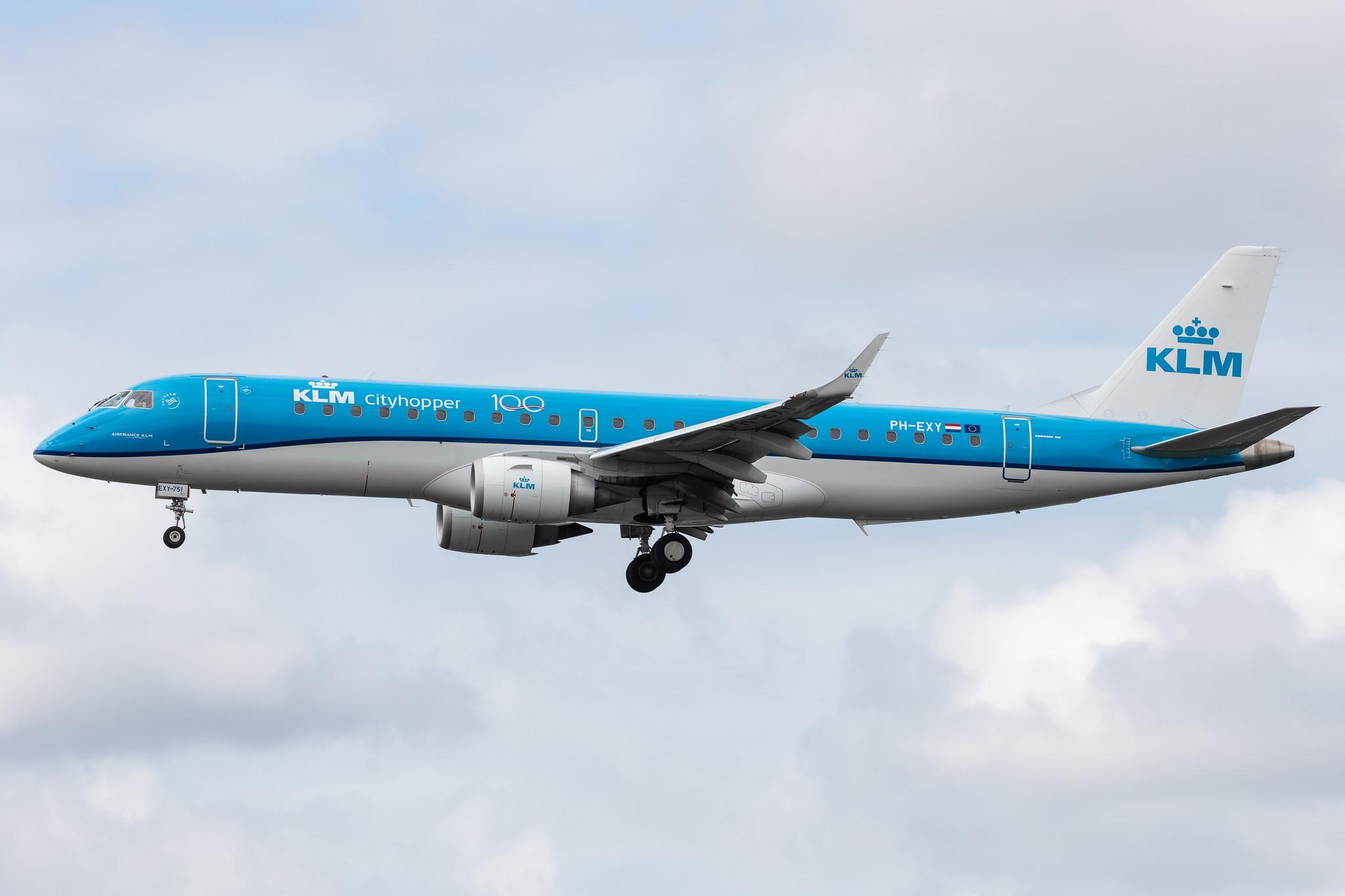 Amsterdam Airport Schiphol: KLM (KL / KLM) | Operator: KLM Cityhopper |  Embraer E190STD E190 | PH-EXY | MSN 19000751