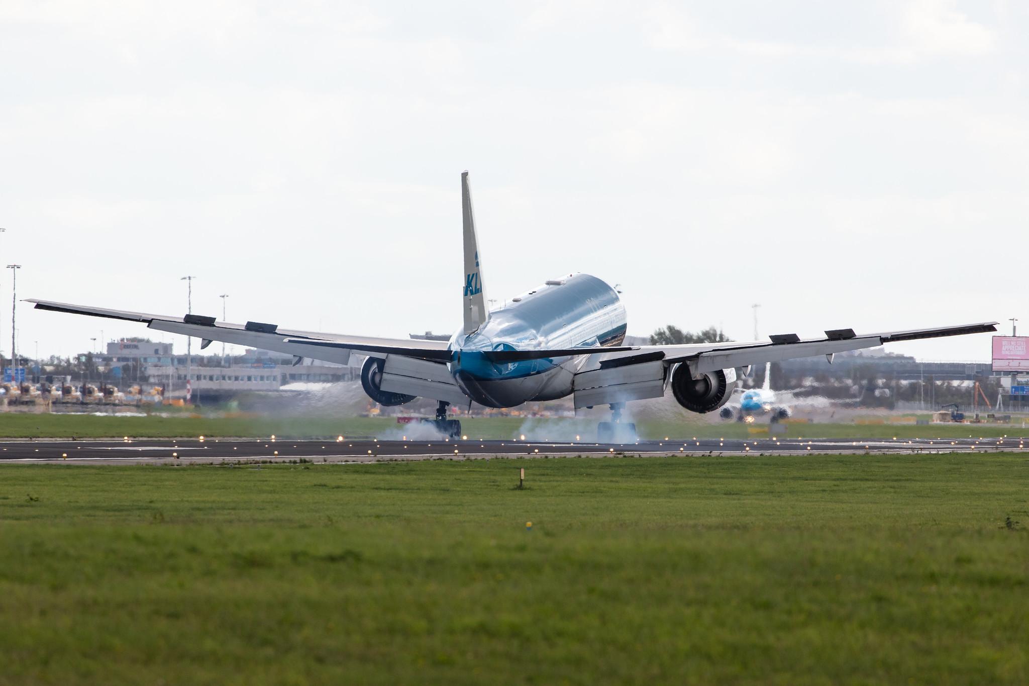 Amsterdam Airport Schiphol: KLM (KL / KLM) |  Boeing 777-206(ER) B772 | PH-BQB | MSN 33712