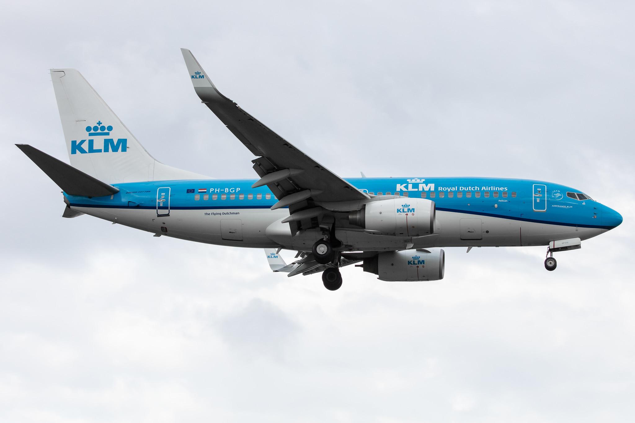 Amsterdam Airport Schiphol: KLM (KL / KLM) |  Boeing 737-7K2 B737 | PH-BGP | MSN 38127
