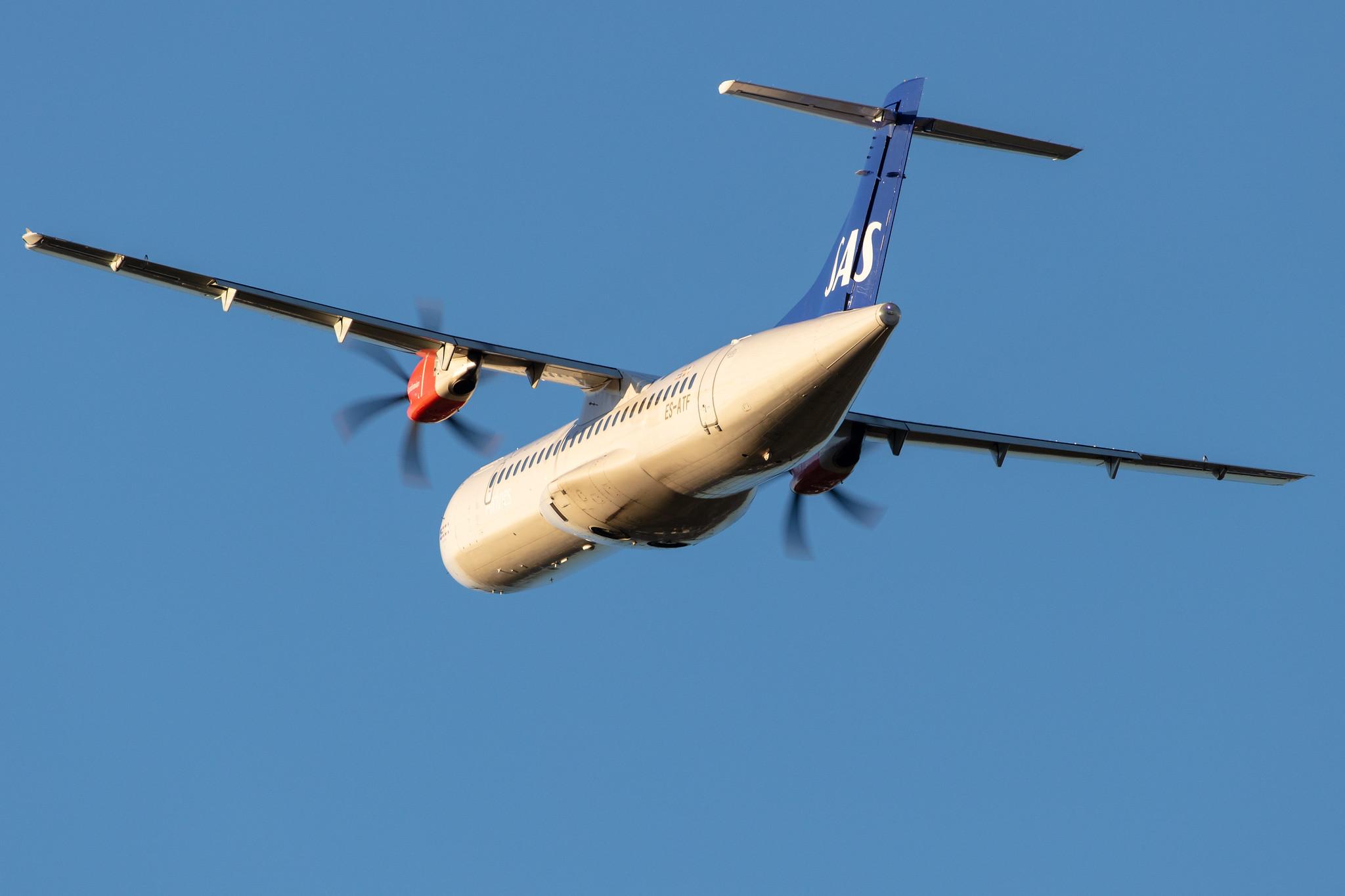 Hamburg Airport: SAS (SK / SAS) | Operator: Xfly |  ATR 72-600 AT76 | ES-ATF | MSN 1131