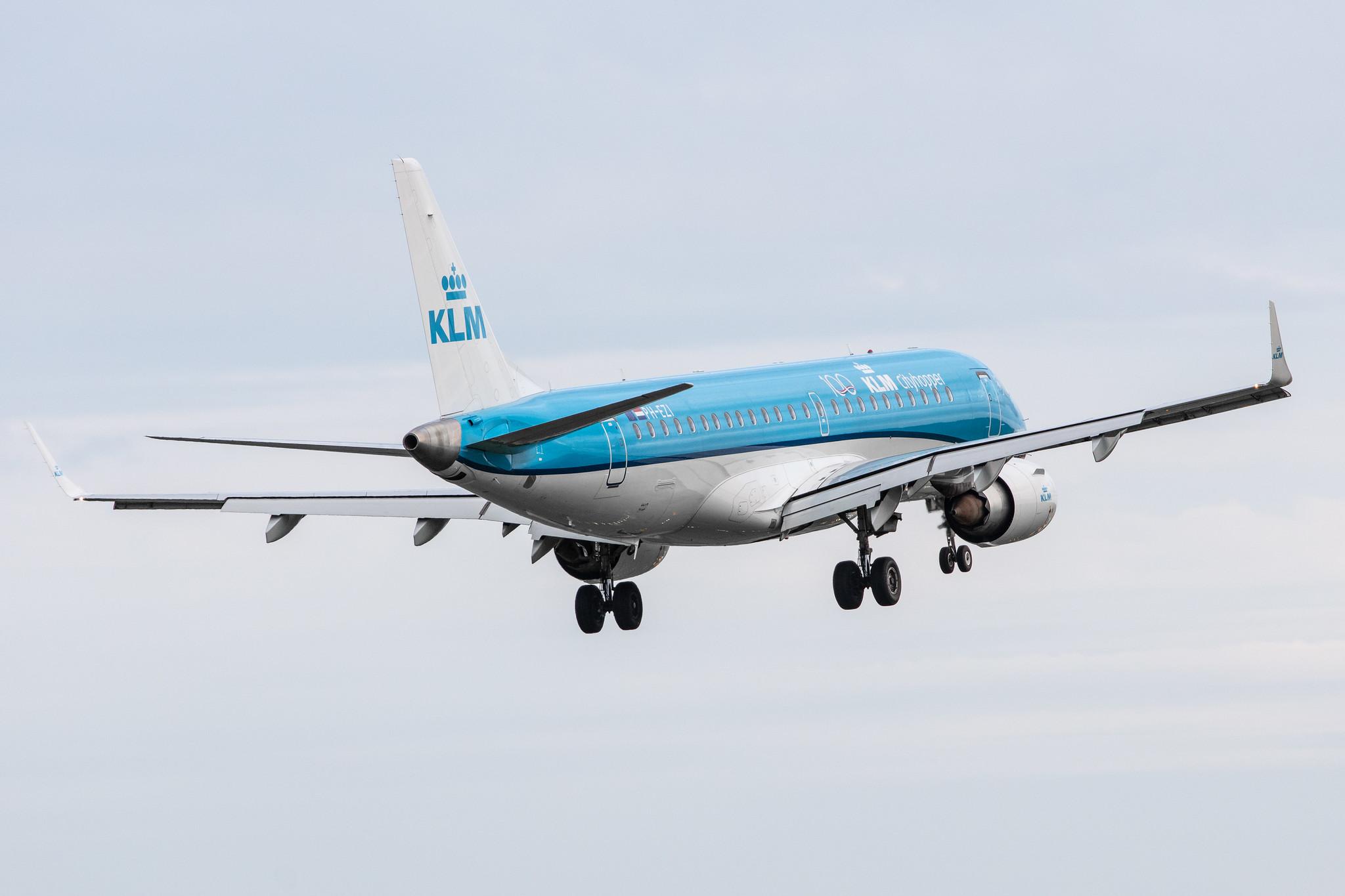 Amsterdam Airport Schiphol: KLM (KL / KLM) | Operator: KLM Cityhopper |  Embraer E190STD E190 | PH-EZI | MSN 19000322