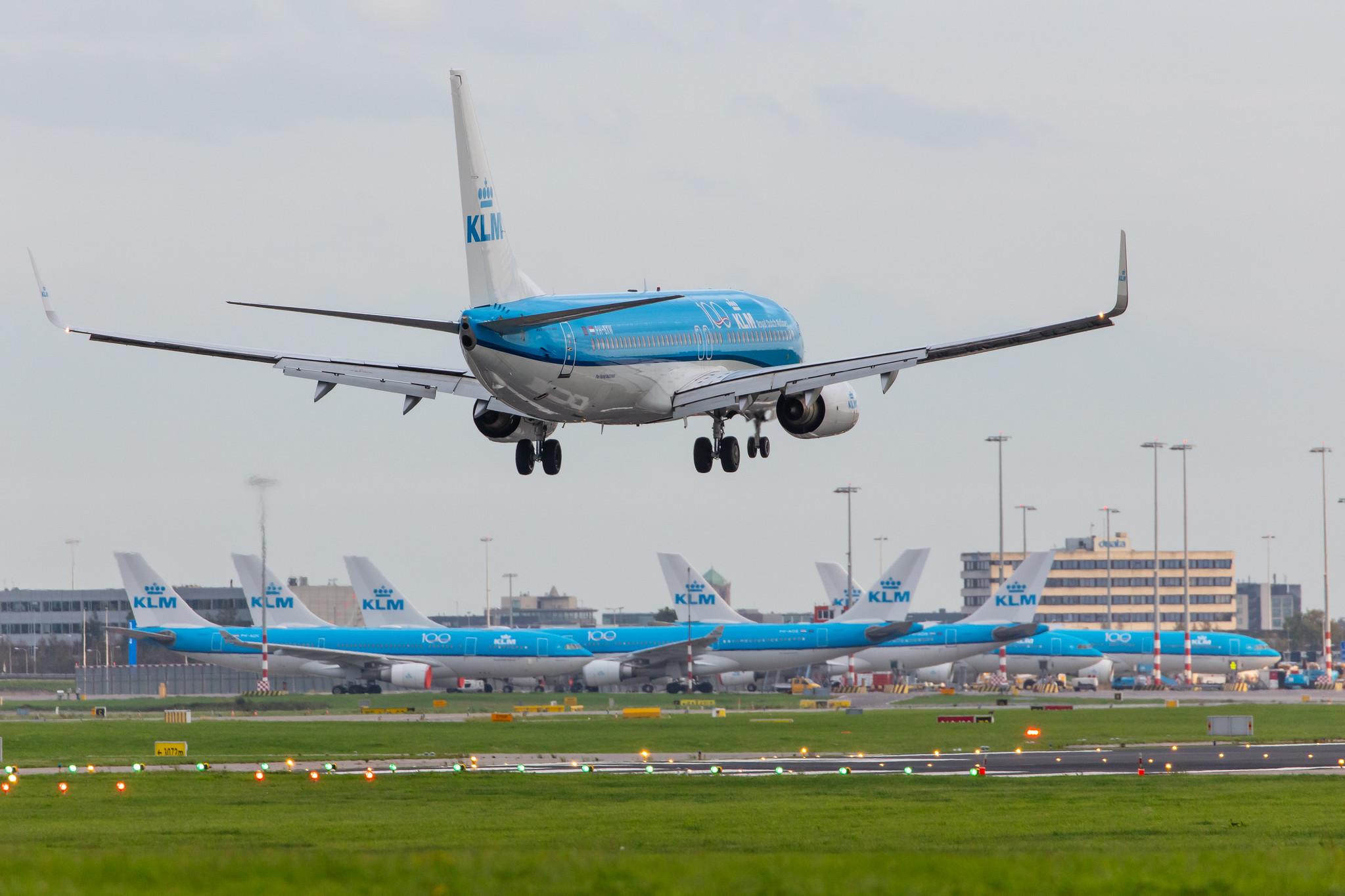 Amsterdam Airport Schiphol: KLM (KL / KLM) |  Boeing 737-8K2 B738 | PH-BXW | MSN 30360