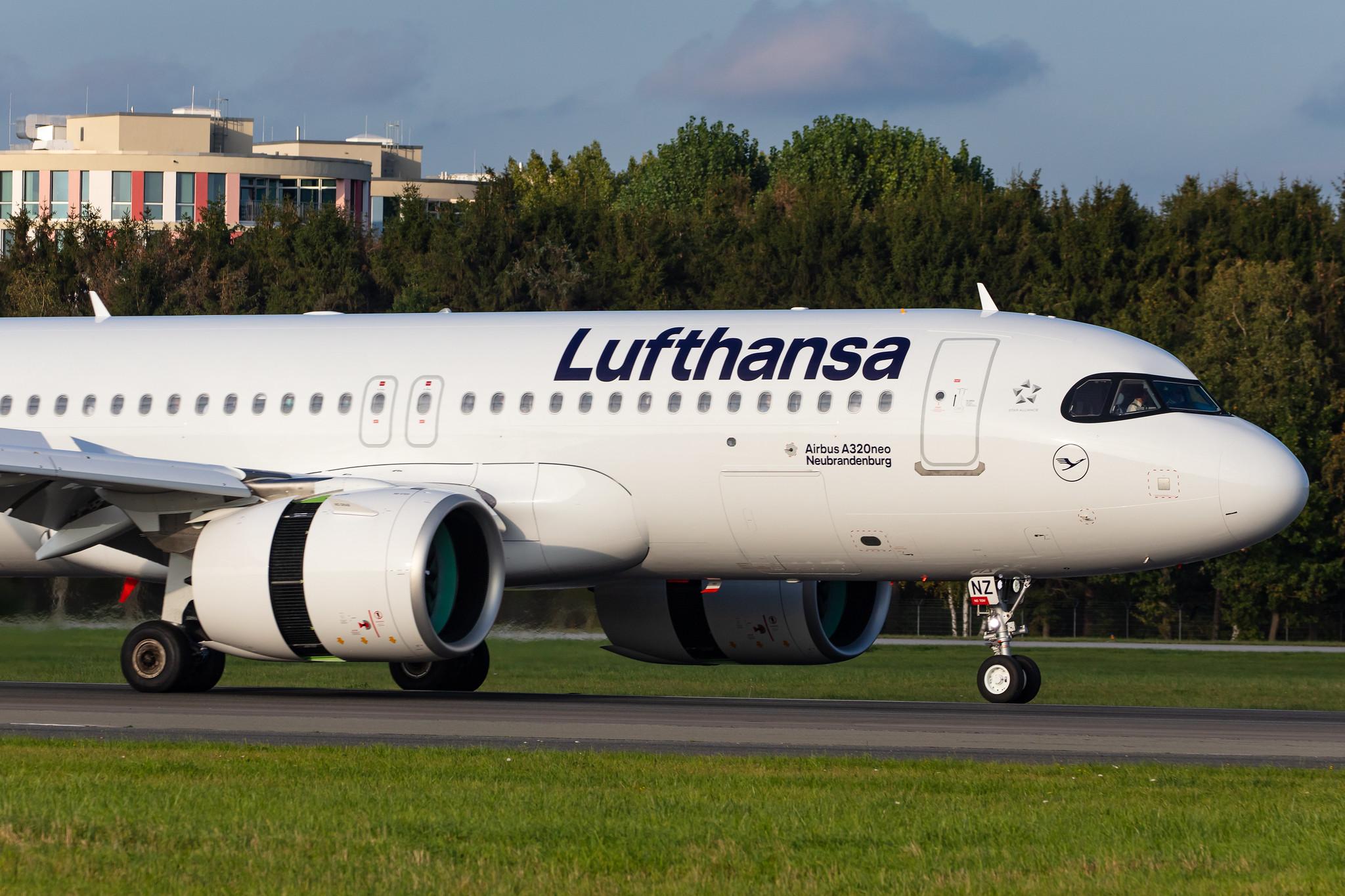 Hamburg Airport: Lufthansa (LH / DLH) |  Airbus A320-271N A20N | D-AINZ | MSN 9442